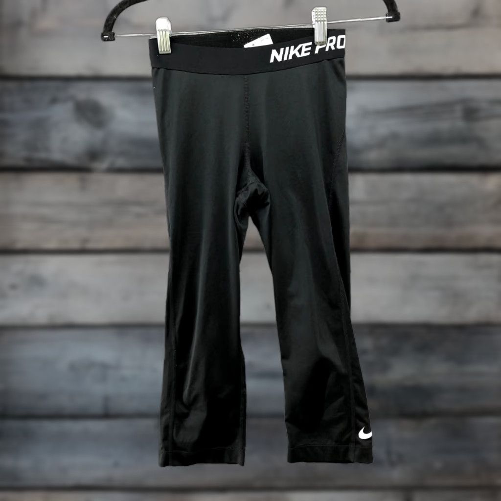 Nike Nike Pro Workout Leggings Cropped Capri Womens XS Black Dri-fit Gym Active Yoga Size 26" / US 2 / IT 38 - 1 Thumbnail