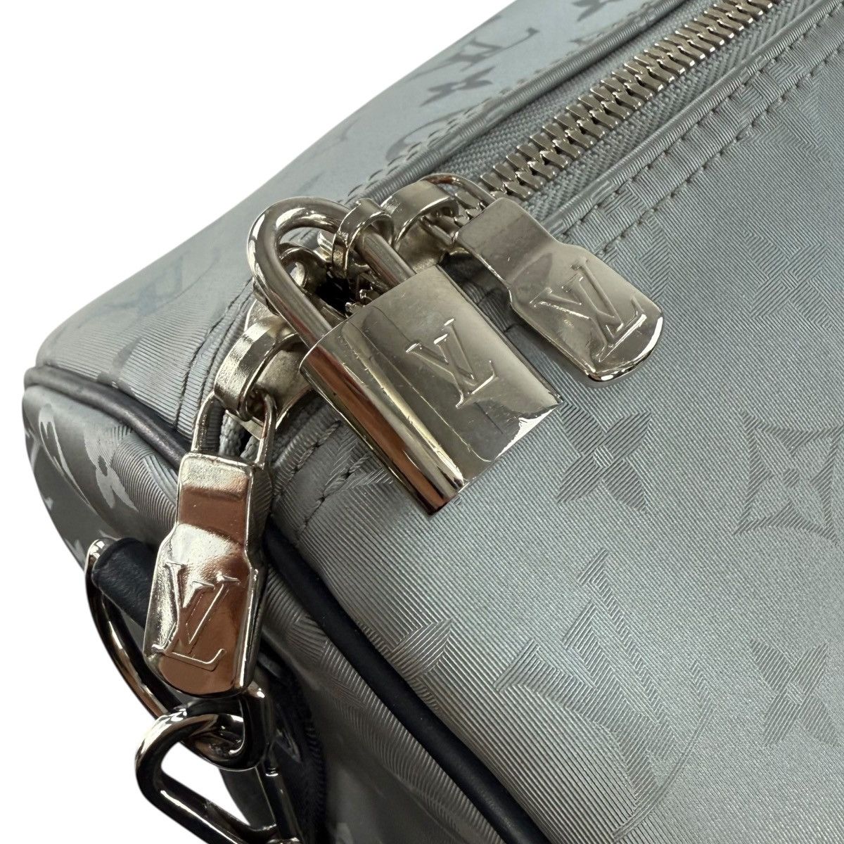 Louis Vuitton Louis Vuitton Monogram Satellite Keepall Bando 50 Duffle Bag Size ONE SIZE - 9 Thumbnail
