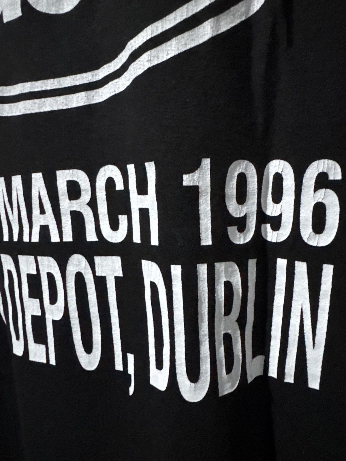 Band Tees Oasis Eorupe Dublin Tour 96 Vintage Noel Gallagher Size US XL / EU 56 / 4 - 11 Thumbnail