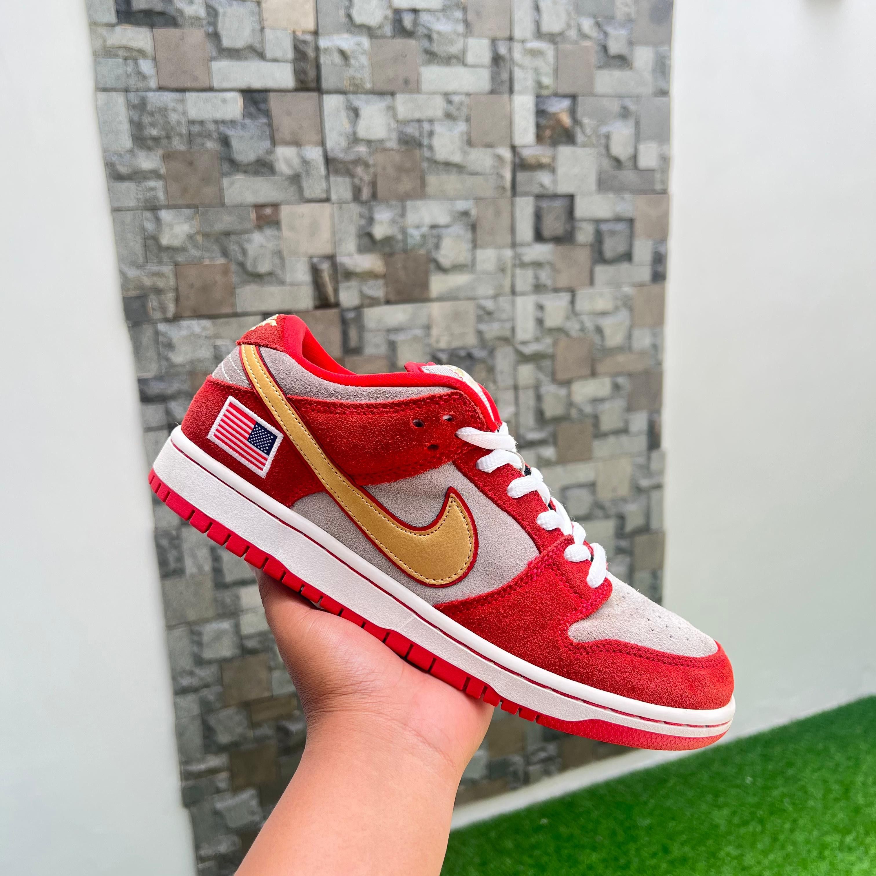 Nike SB Dunk Low Nasty Boys Size US 9.5 / EU 42-43 - 1 Thumbnail