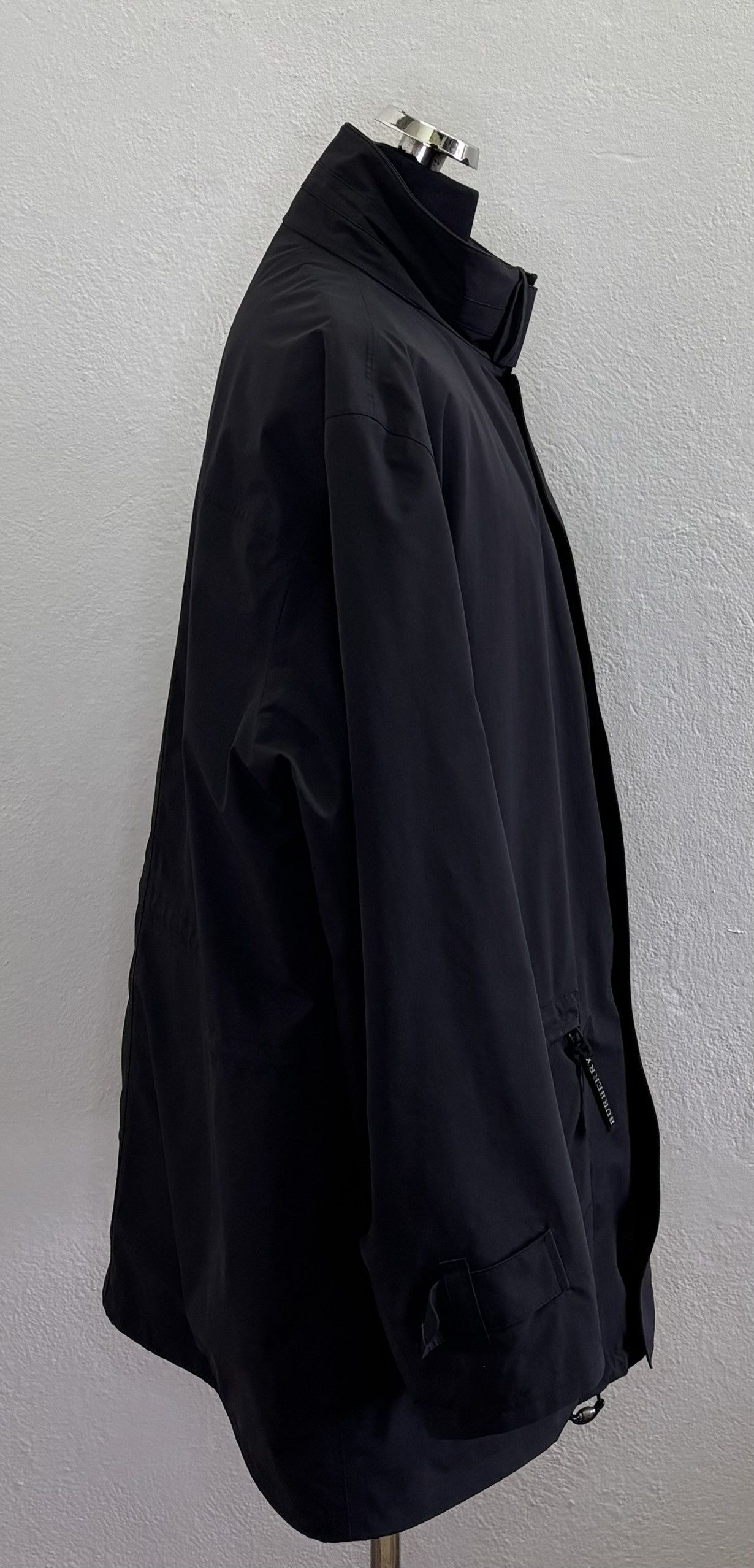 Burberry Burberry vintage black coat size XXL Size US XXL / EU 58 / 5 - 5 Thumbnail