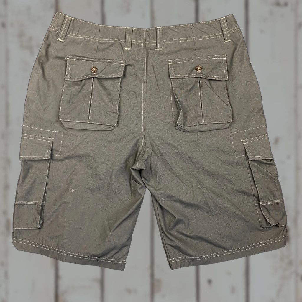 Vintage KXKY Cargo Shorts Mens 36 Green Baggy Relaxed Casual Workwear Cotton Blend Canvas Shorts Size US 36 / EU 52 - 1 Thumbnail