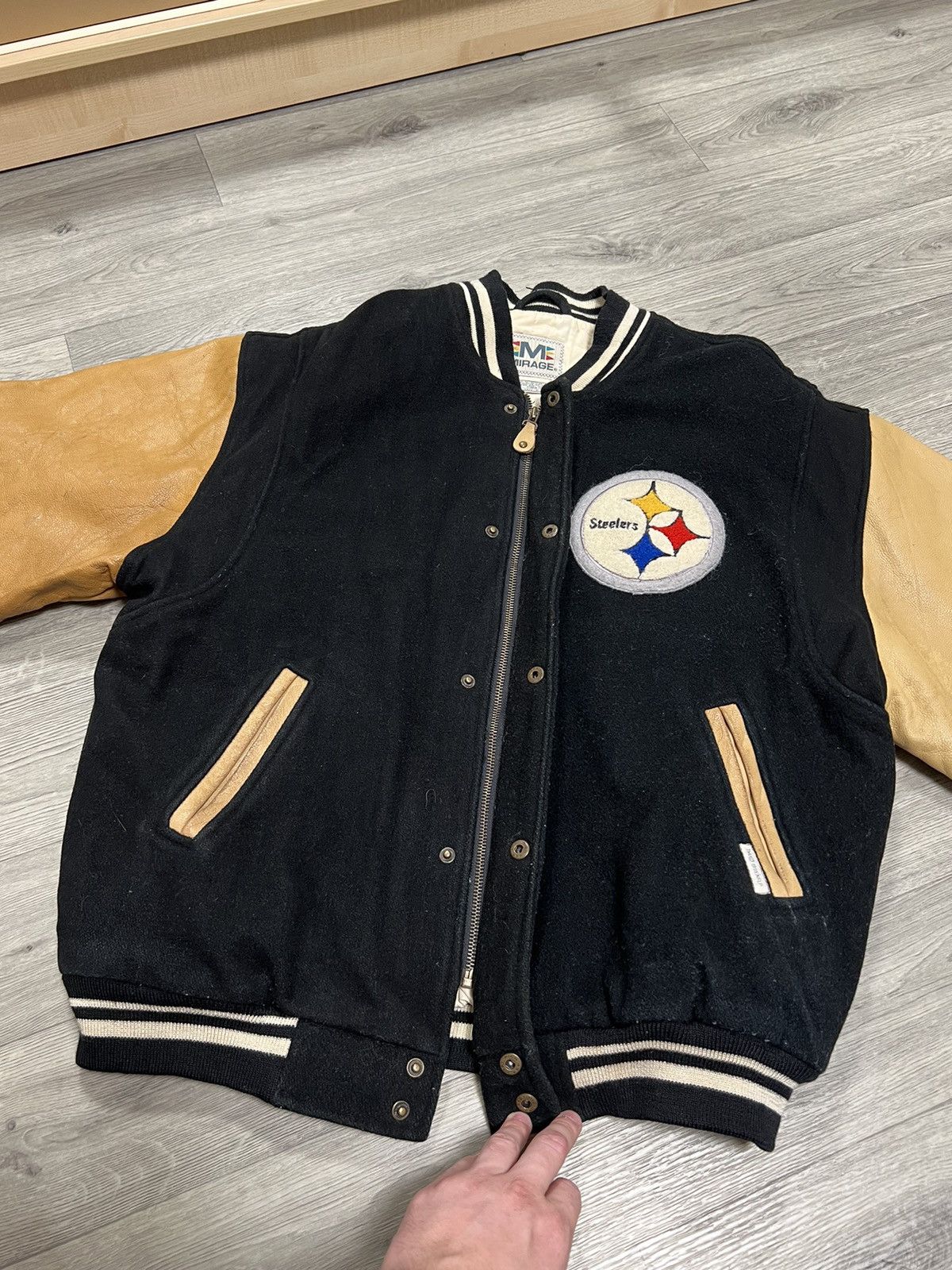 NFL Throwback Pittsburgh Steelers NFL 1995 bomber leather jacket Size US L / EU 52-54 / 3 - 13 Thumbnail