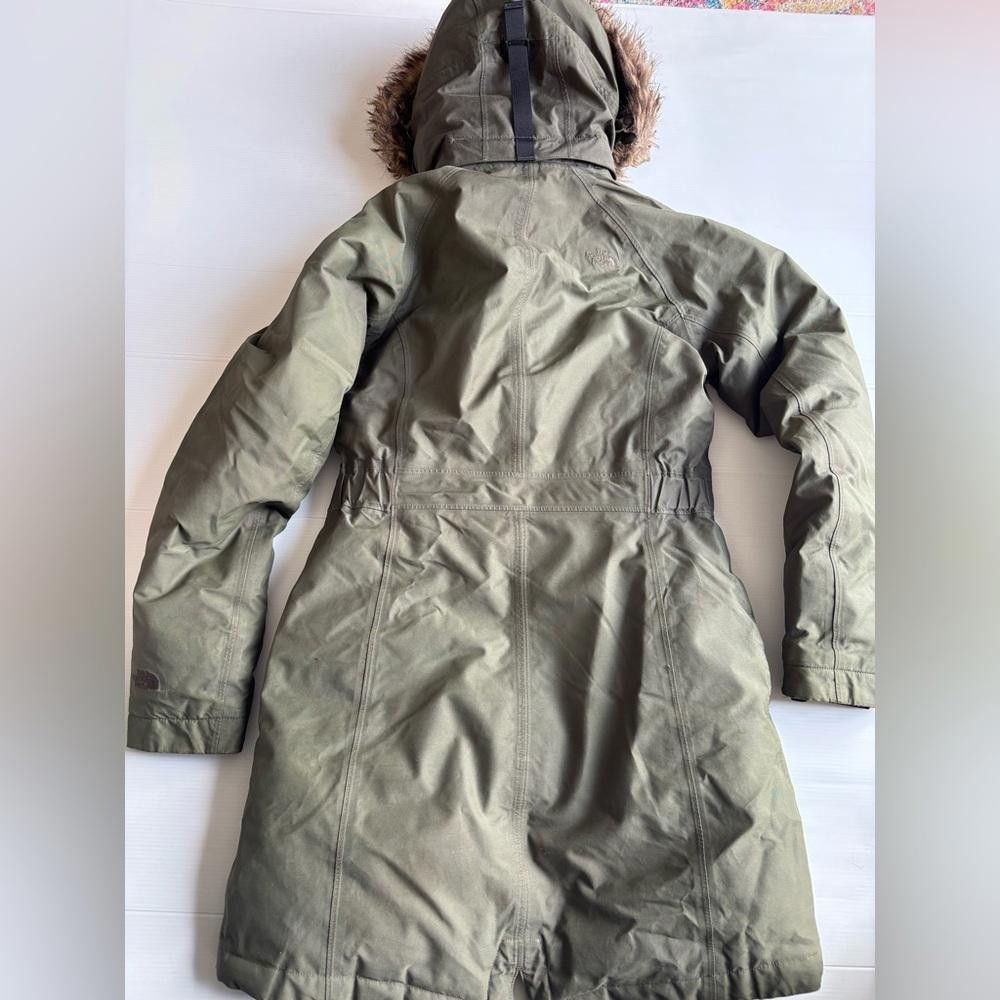The North Face The North Face Women's Parka Jacket Size S / US 4 / IT 40 - 2 Thumbnail