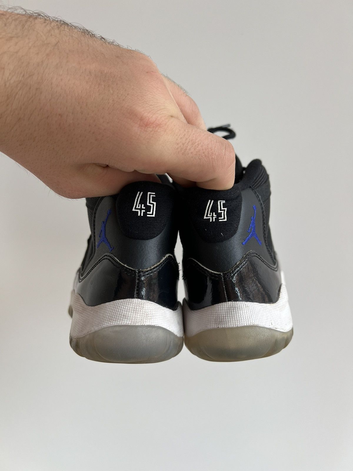 Jordan Brand × Nike Nike Air Jordan XI 11 Retro Space Jam Black Sneakers Size US 4 / IT 34 - 6 Thumbnail
