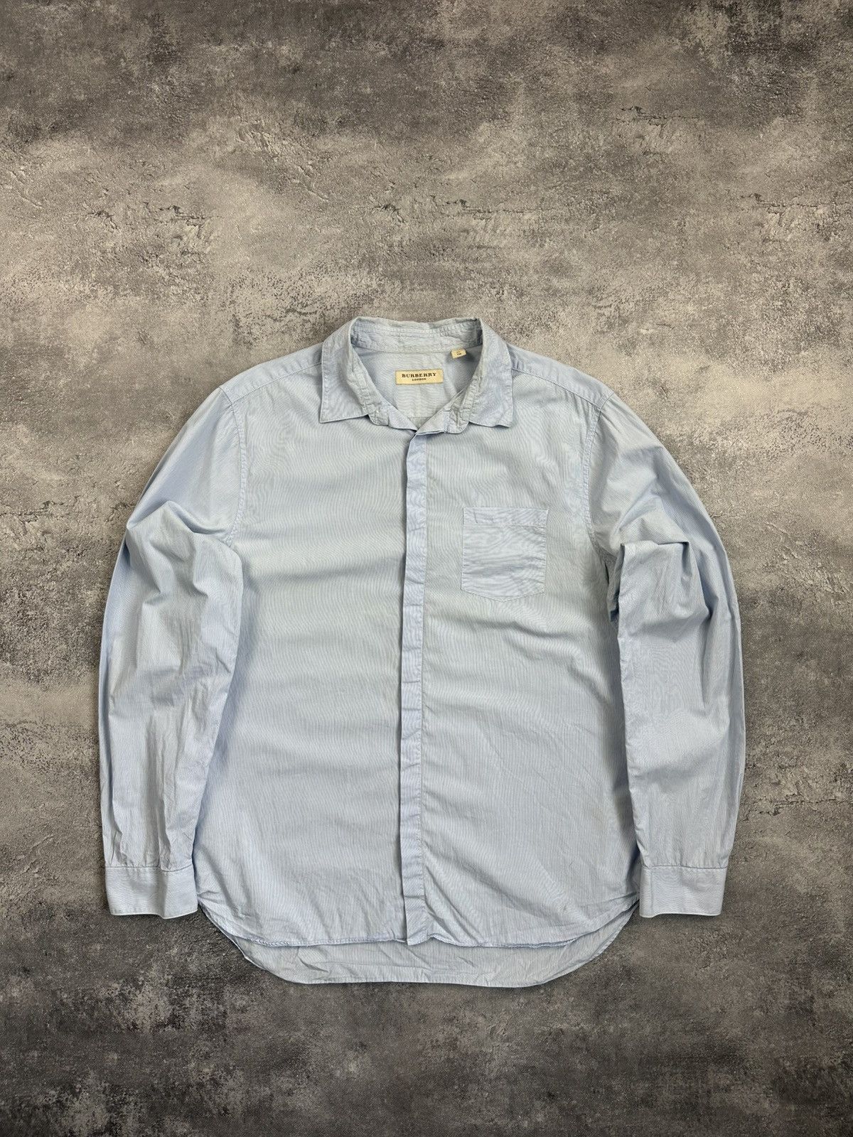 Burberry Burberry Button Up Shirt Nova Check Vintage Luxury London Size US XL / EU 56 / 4 - 1 Thumbnail