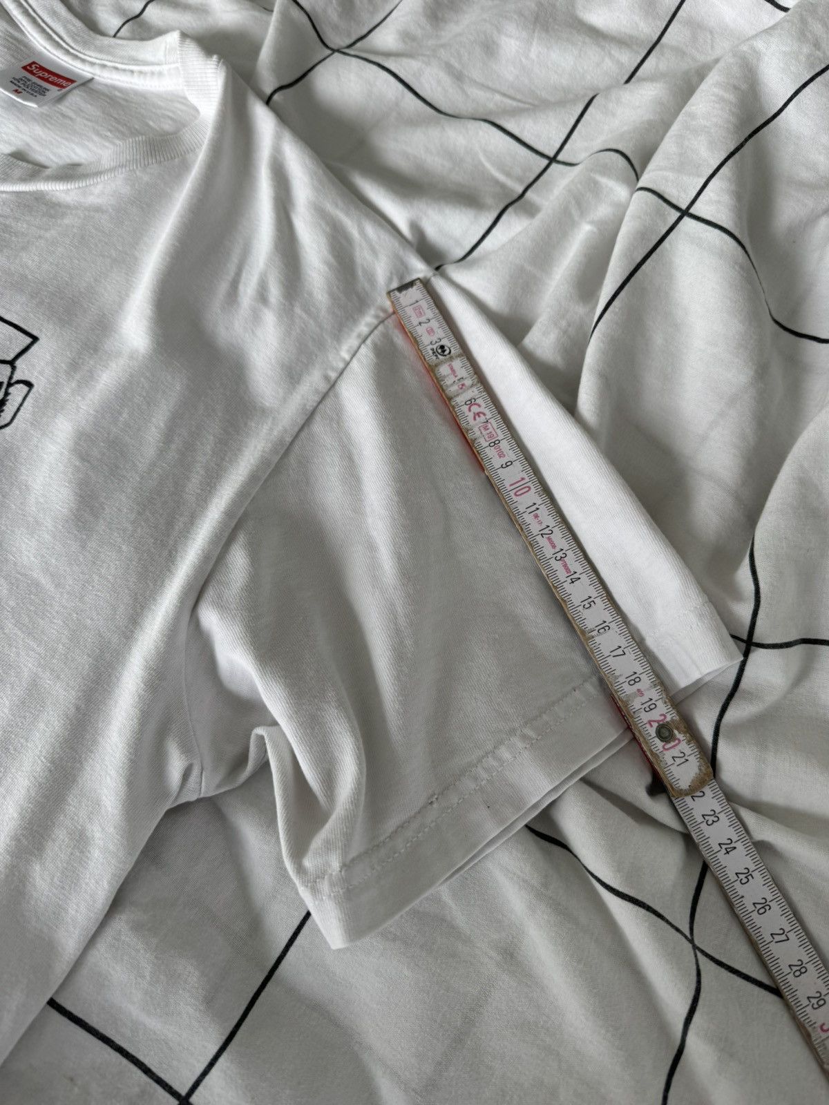 Supreme Supreme Queen Tee Size US M / EU 48-50 / 2 - 19 Thumbnail
