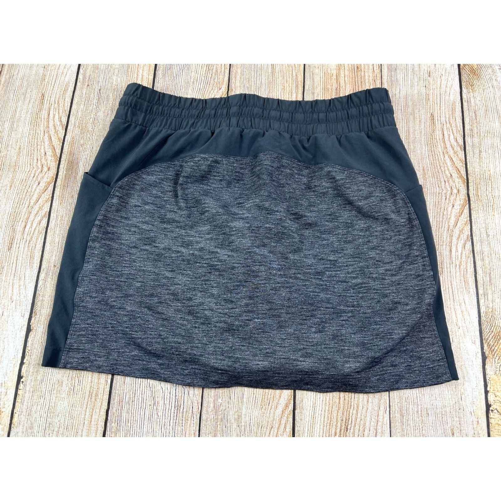 Athleta Athleta Skort Women’s Skirt Hybrid Grey S Athleisure Pockets Stretch Athletic Golf Tennis Walking Short Skort Size 28" / US 6 / IT 42 - 2 Thumbnail