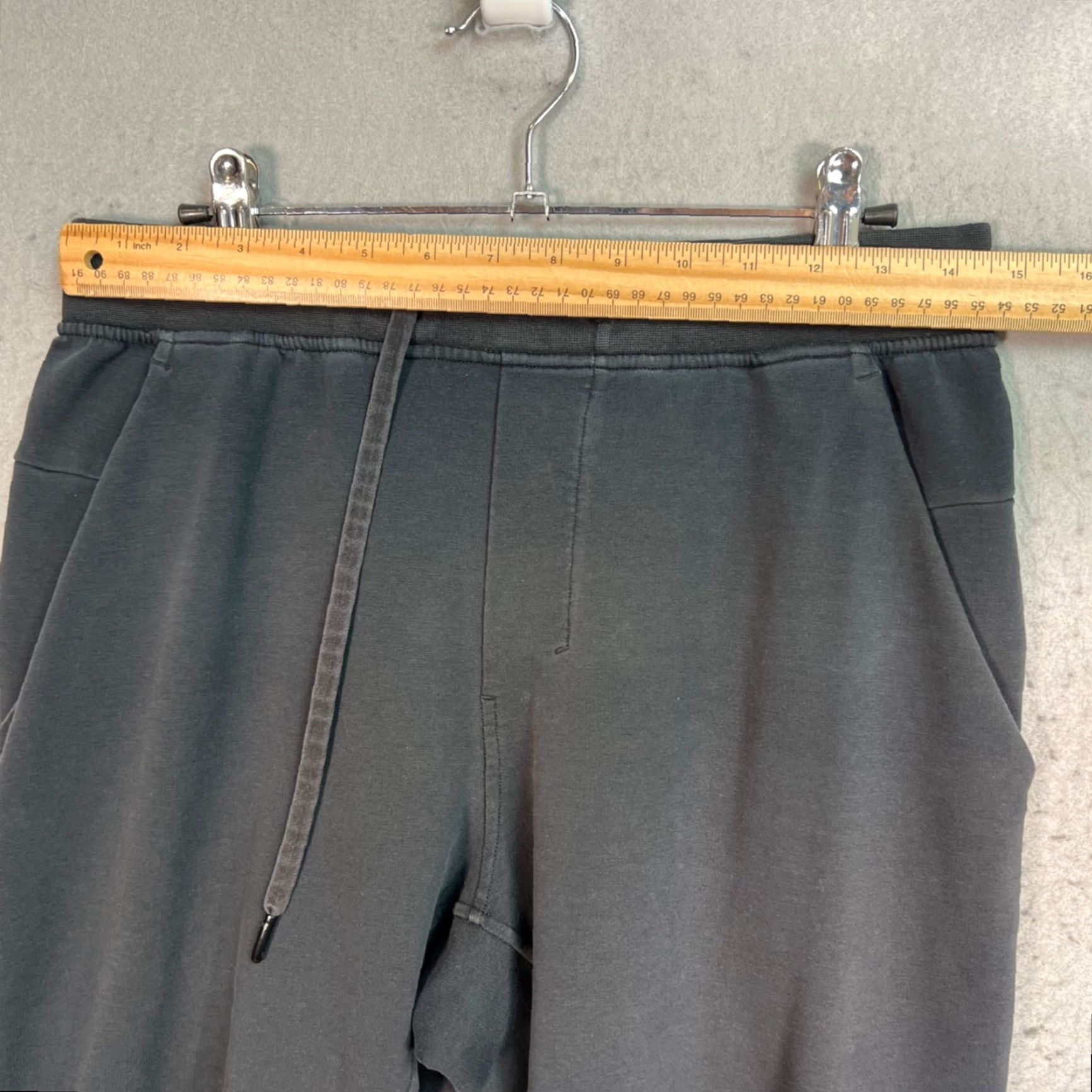 Lululemon Lululemon Mens Size Medium Black Jogger Sweatpants Drawstring Waist Stretch Pants Size US 31 - 5 Thumbnail