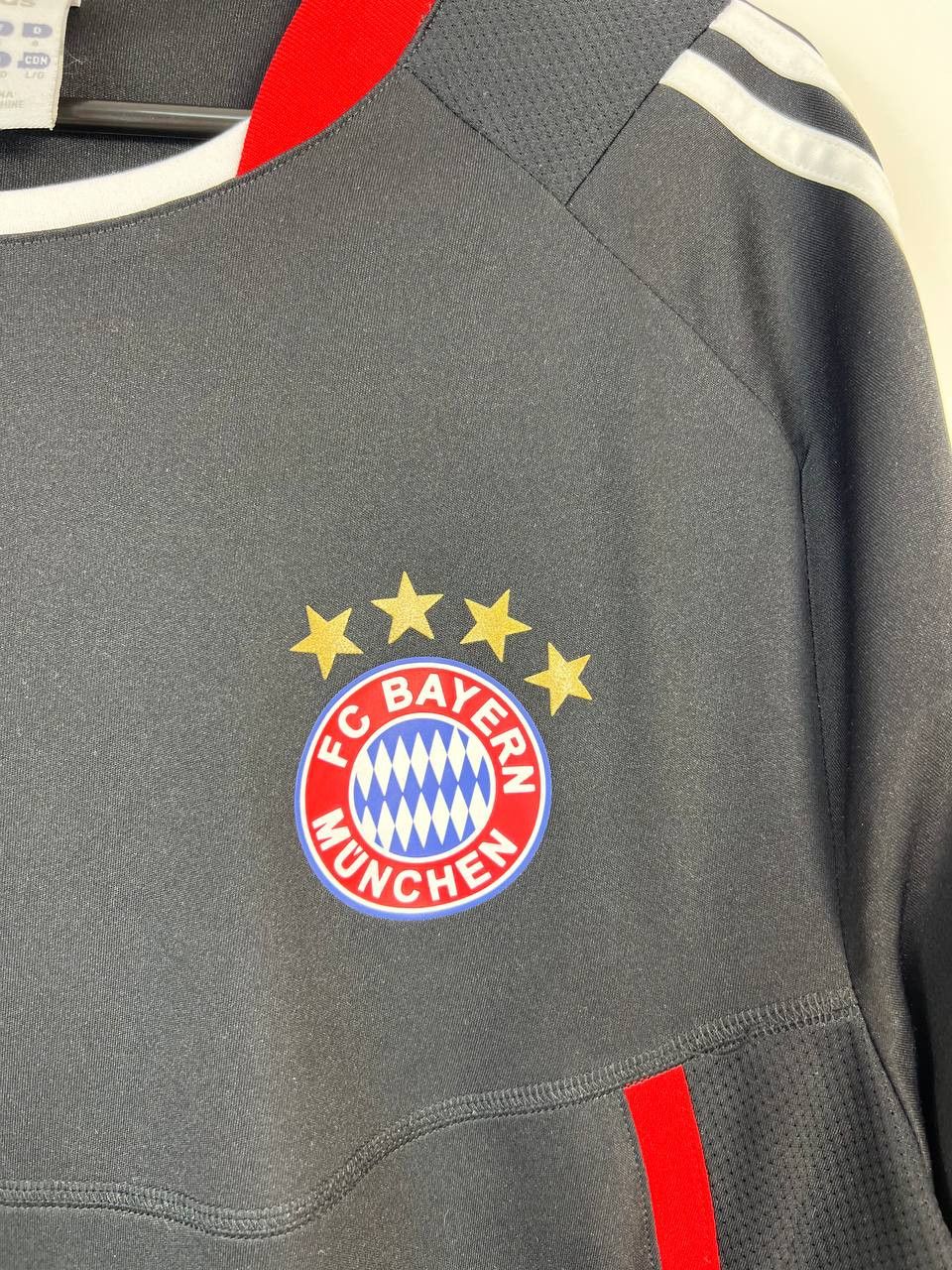 Adidas FC BAYERN MUNICH TRAINING SHIRT ADIDAS SOCCER JERSEY Sz L Size US L / EU 52-54 / 3 - 2 Thumbnail