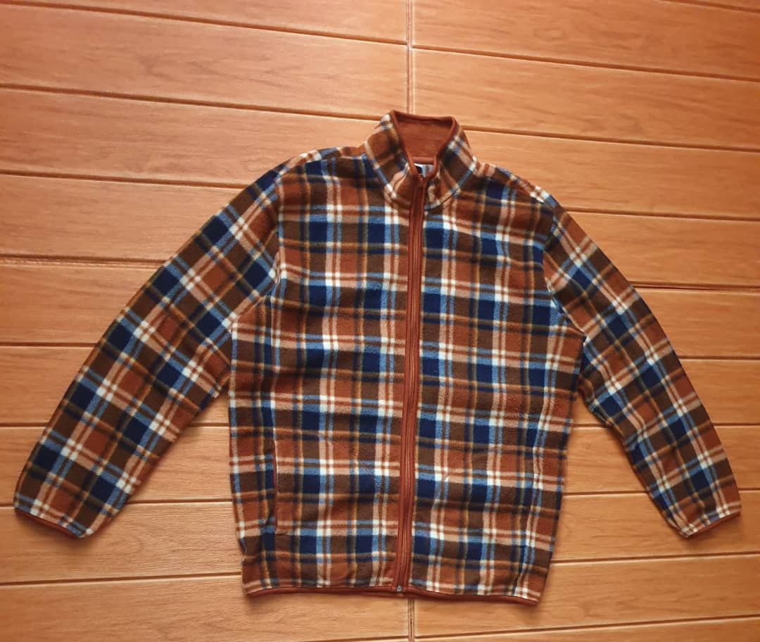 Japanese Brand Uniqlo checkered Japanese brand Fleece Sweater Size US L / EU 52-54 / 3 - 4 Thumbnail