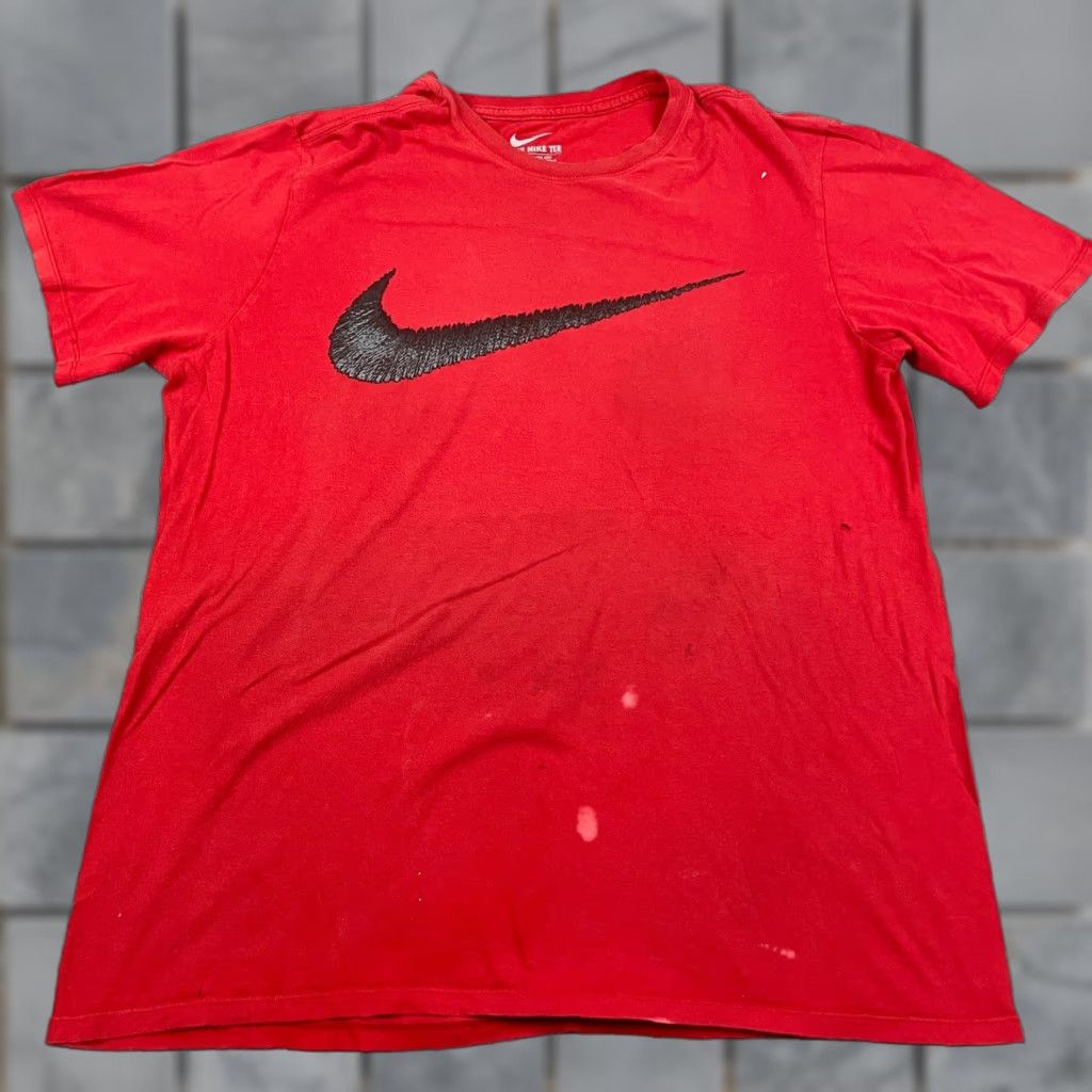 Nike Nike Shirt Mens Large Black Red Logo Graphic Swoosh Check Workout Tshirt Size US L / EU 52-54 / 3 - 1 Thumbnail