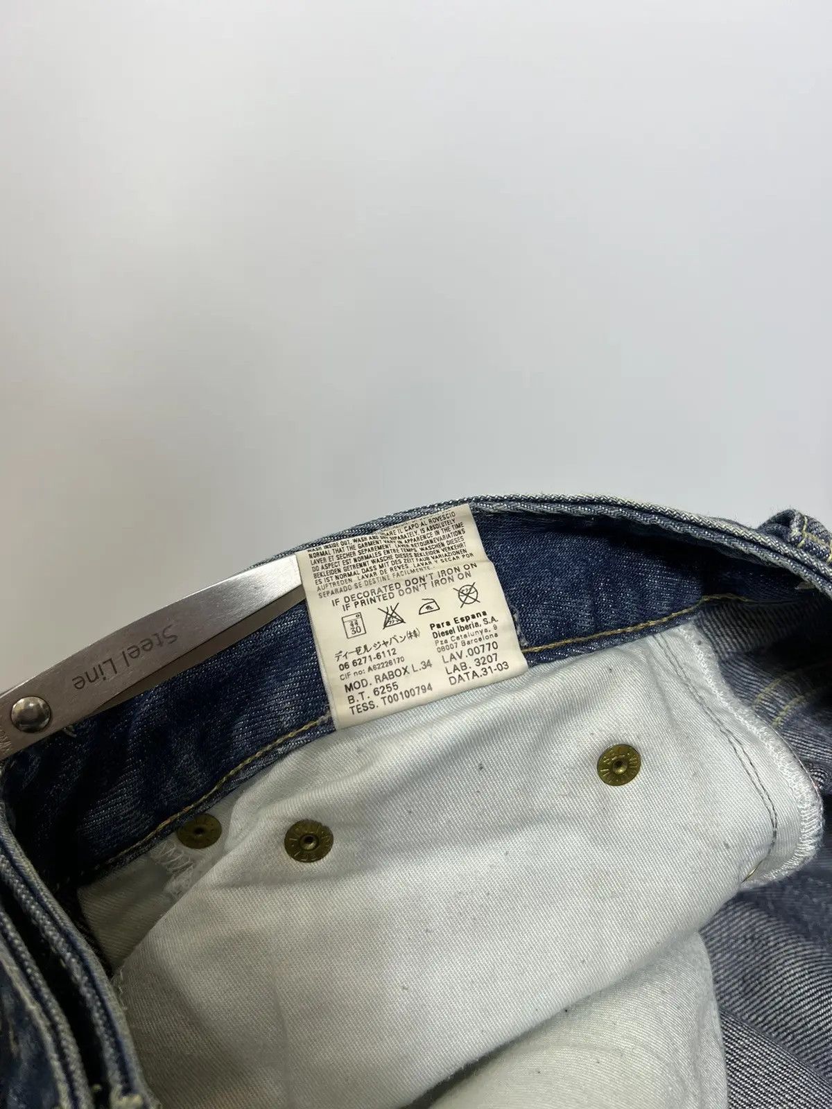 Diesel × Vintage Diesel men’s denim jeans made in Italy Size US 29 - 6 Thumbnail