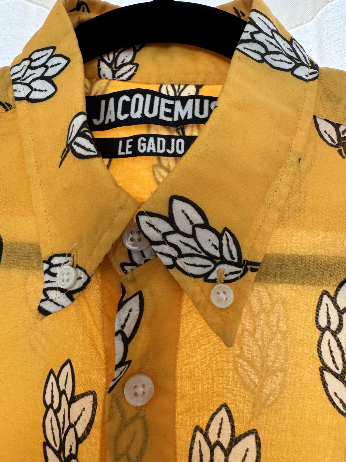 Jacquemus Jacquemus “Le Gadjo” wheat shirt Size US M / EU 48-50 / 2 - 10 Thumbnail