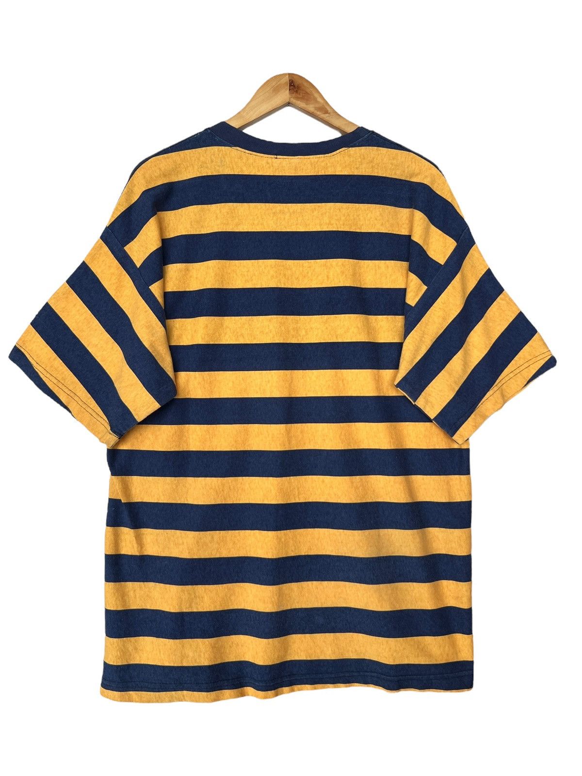 Guess Vintage 90s Guess Usa Spellout Stripe Distressed Tees Size US L / EU 52-54 / 3 - 2 Thumbnail