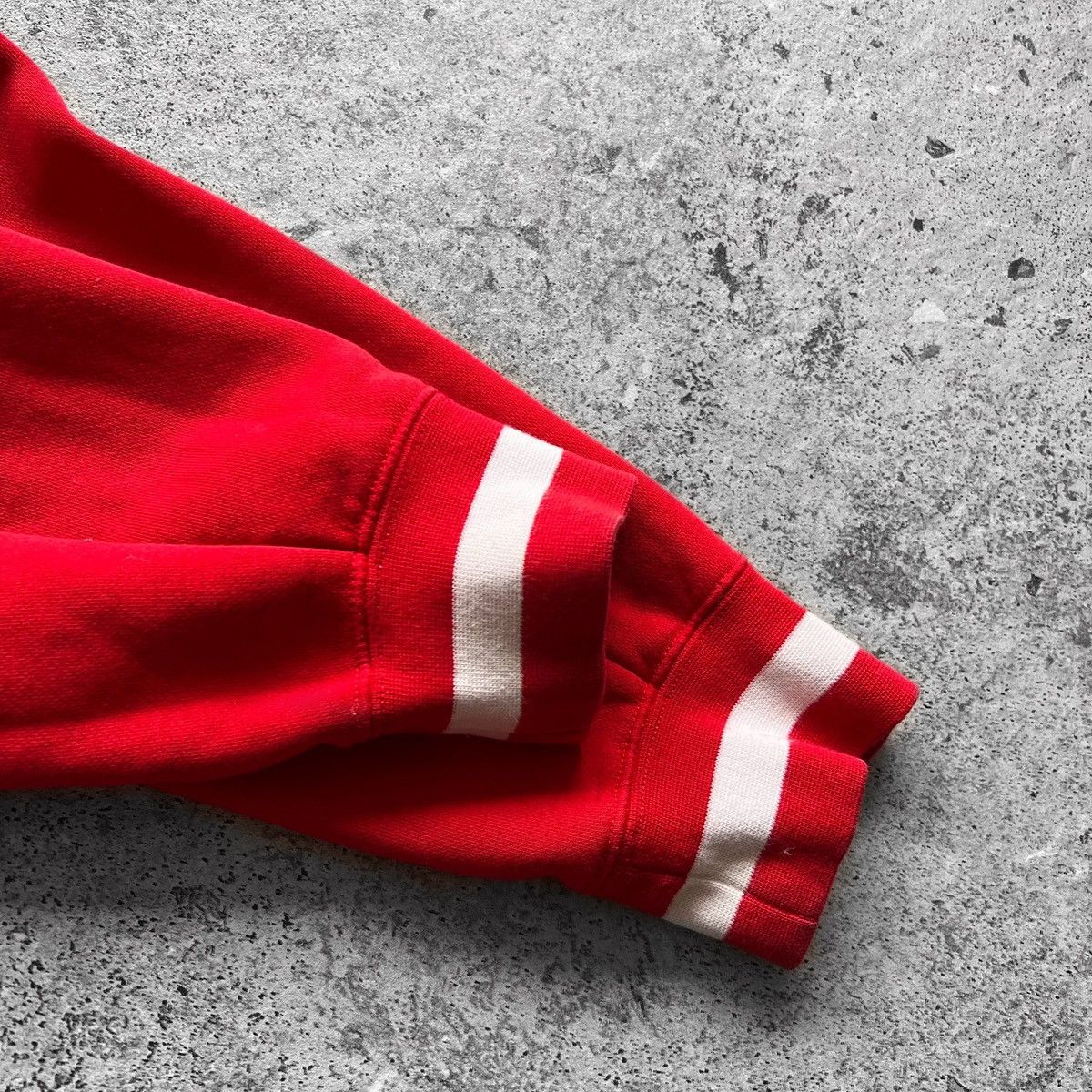 Nike Nike Air NSW Mens Red Long Sleeve Sweatshirt Center Logo Size US S / EU 44-46 / 1 - 5 Thumbnail