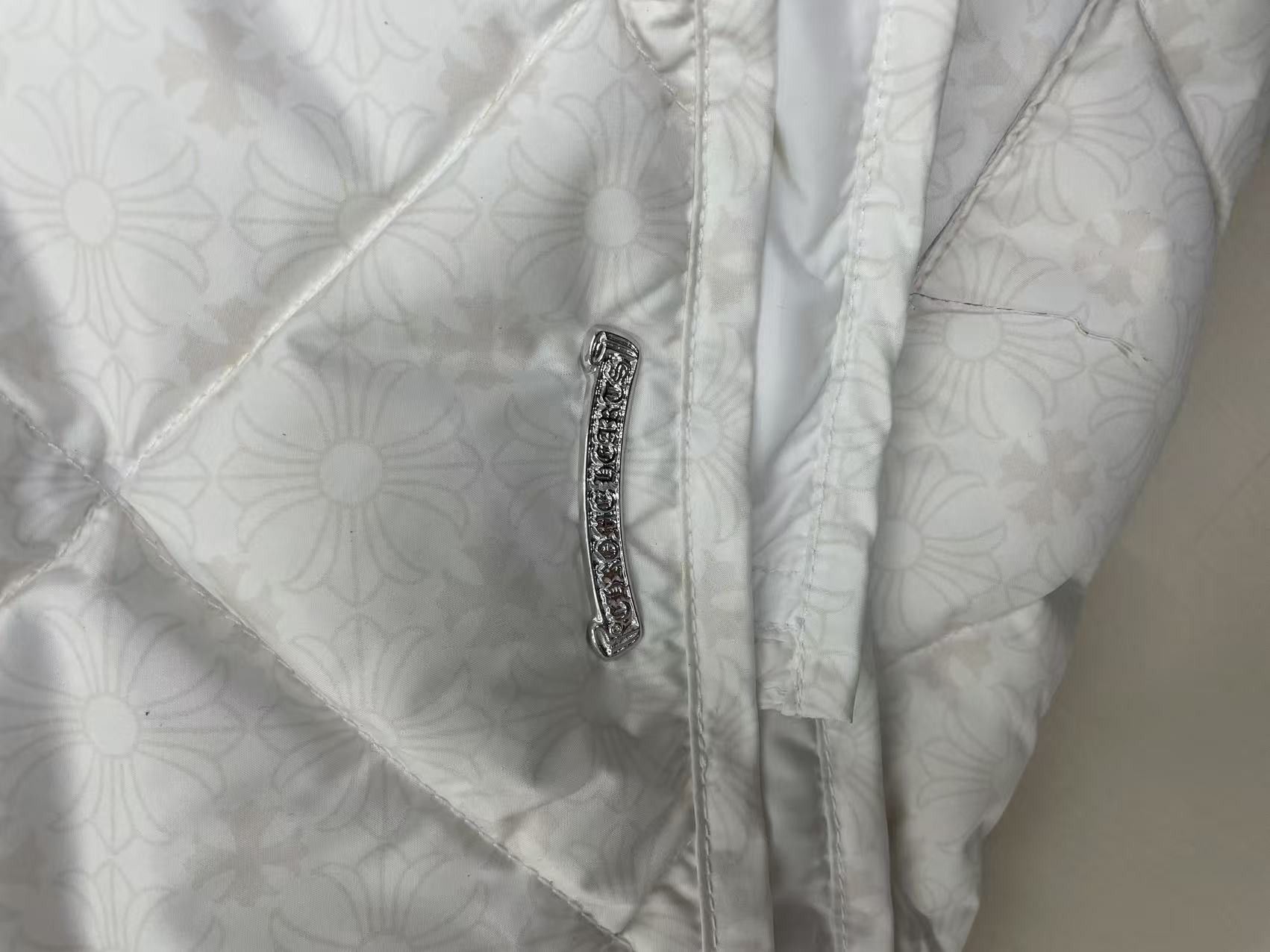 Chrome Hearts Chrome Hearts White Tonal Monogram Cross Quilted Puffer Vest Size XL / US 12-14 / IT 48-50 - 6 Thumbnail