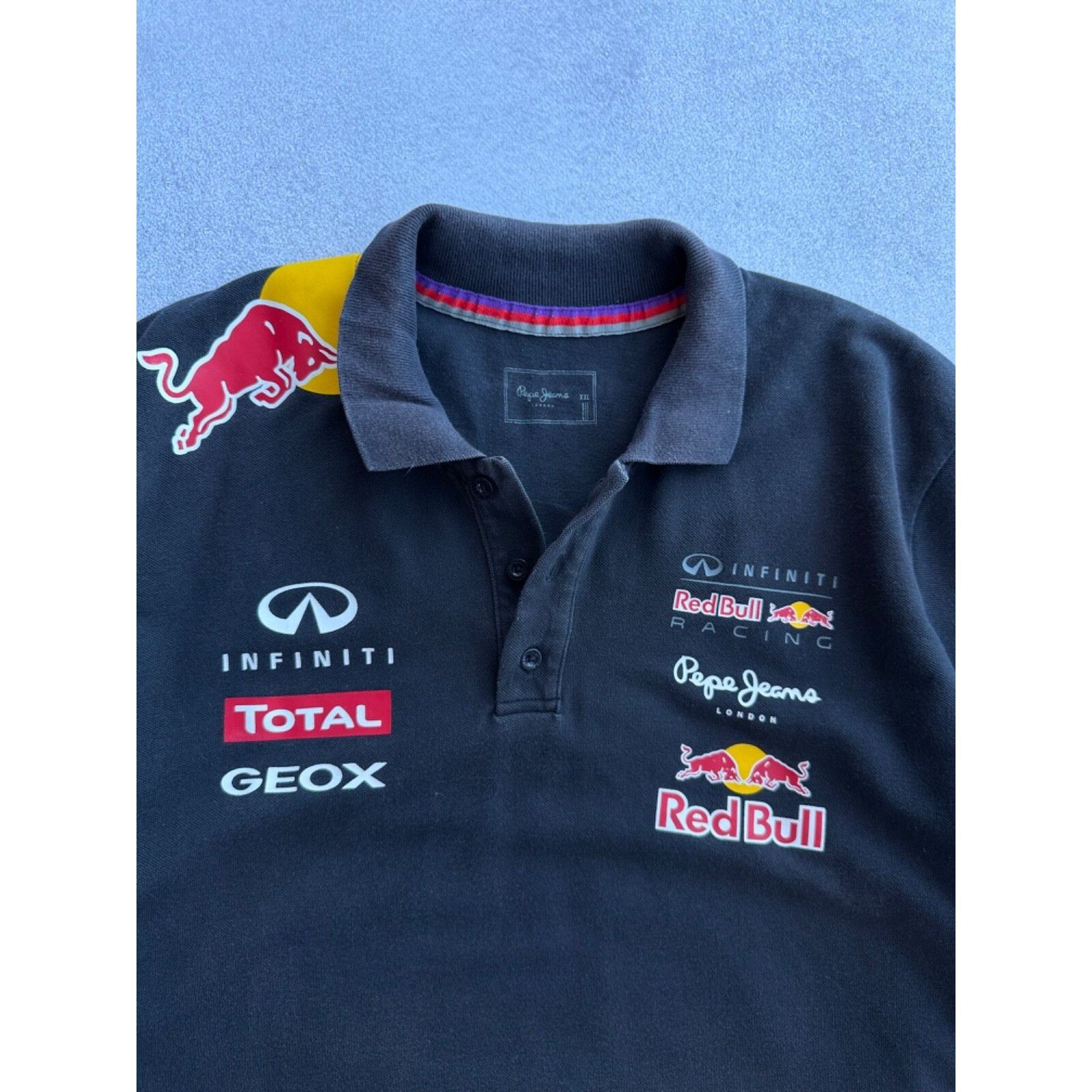 Pepe Jeans VTG Red Bull Pepe Jeans Formula Uno Racing Faded T-shirt Size US XXL / EU 58 / 5 - 11 Thumbnail
