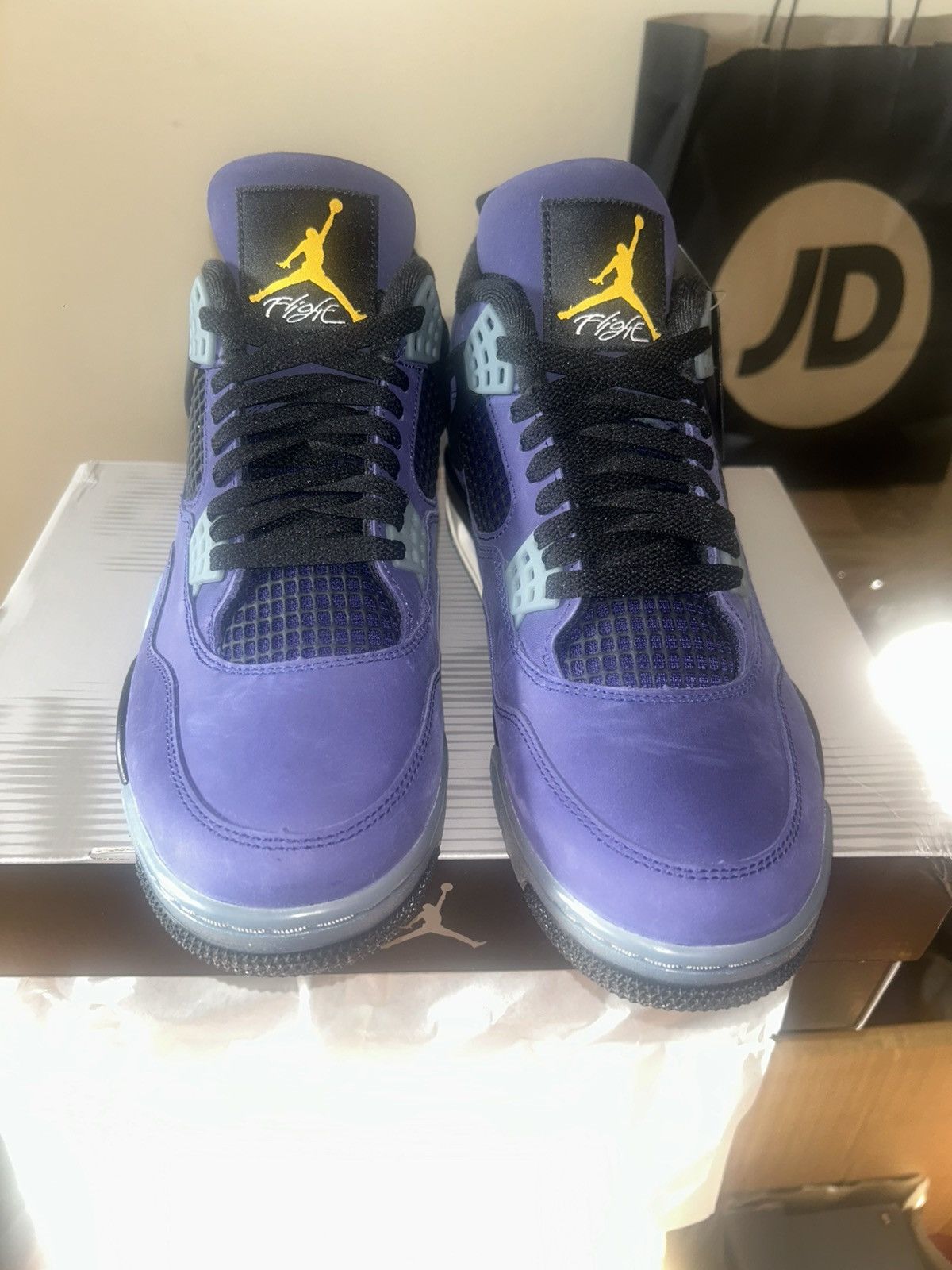 Nike Jordan 4 Retro Lakers. (sz-11 Men’s) Brand New 100% Size US 11 / EU 44 - 3 Thumbnail