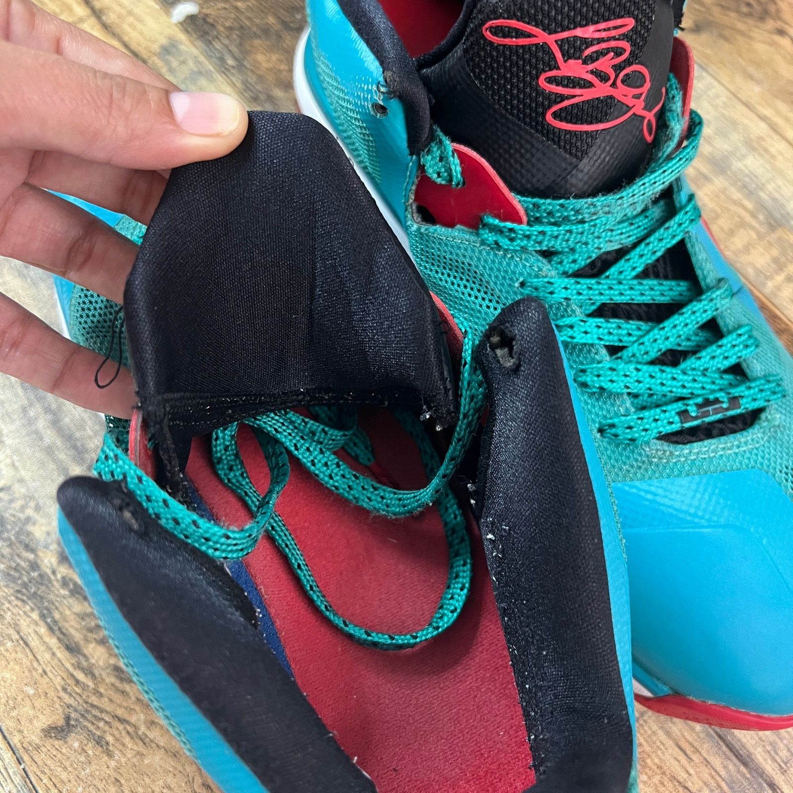 Nike Nike LeBron 9 Low Liverpool Teal Red Black Size 8 Size US 8 / EU 41 - 8 Thumbnail