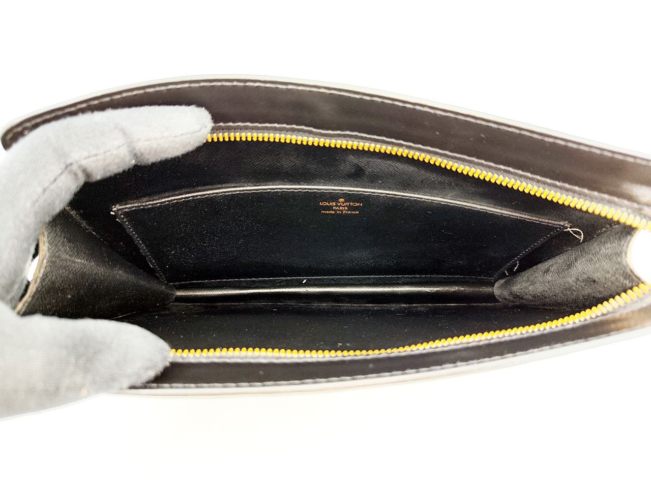 Louis Vuitton authentic LOUIS VUITTON Epi POCHETTE HOMME leather Clutch Size ONE SIZE - 4 Thumbnail