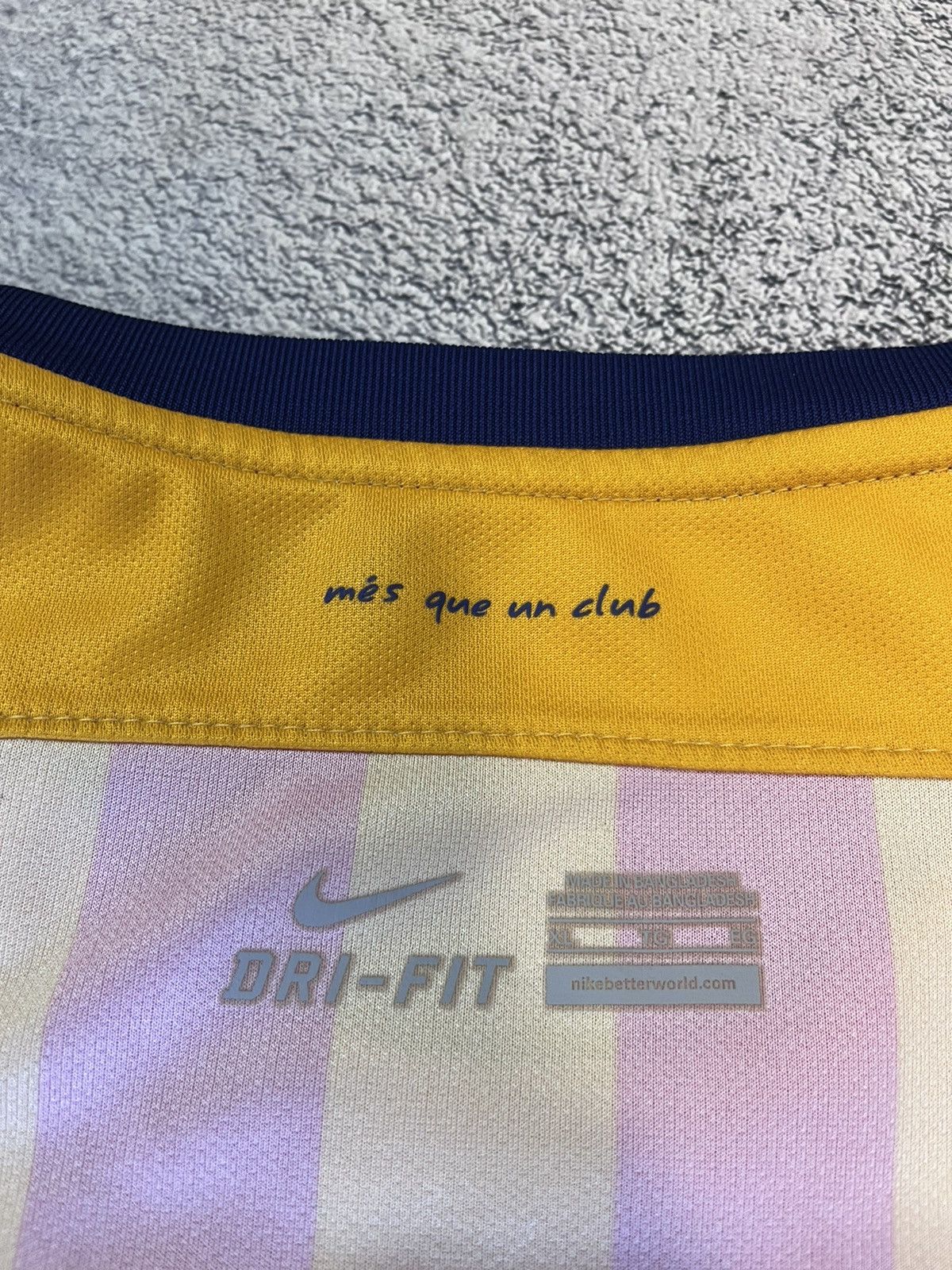 Nike Nike FC Barcelona Away Men’s Jersey Soccer Football Shirt Size US XL / EU 56 / 4 - 10 Thumbnail