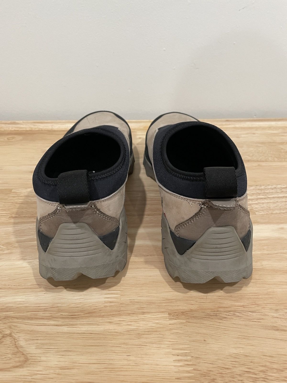 ROA ROA Slip-On Taupe and Black Size US 8.5 / EU 41-42 - 4 Thumbnail
