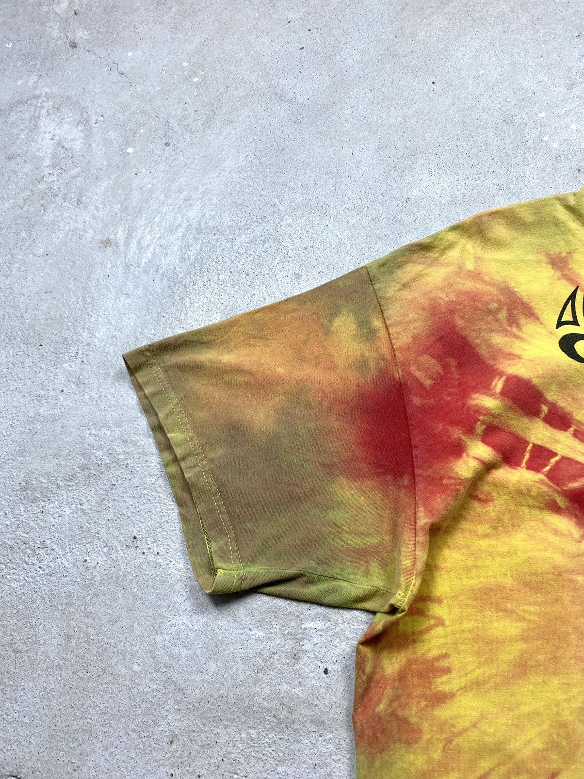 Vintage Y2K Vintage 2000’s Surf Design Tie Dye T Shirt Stussy Size US XL / EU 56 / 4 - 7 Thumbnail