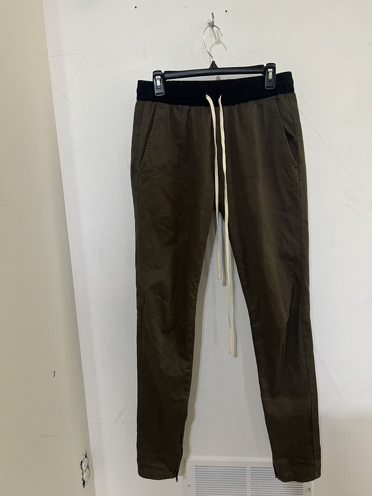 image of Fear Of God Waist Band Trousers in Green, Men's (Size 32)