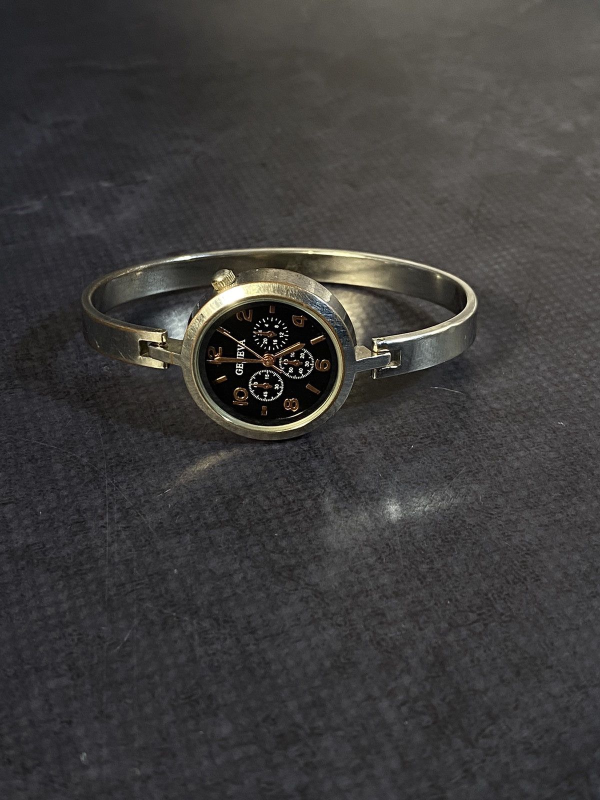 Jewelry x Vintage Elegant Geneva Quartz Steel Bangle Watch in Black, Women's