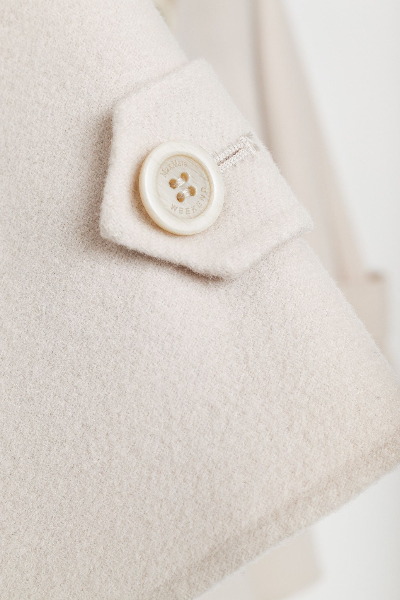 Weekend Max Mara Weekend Max Mara Cream Wool Double-Breasted Jacket Size M / US 6-8 / IT 42-44 - 7 Thumbnail