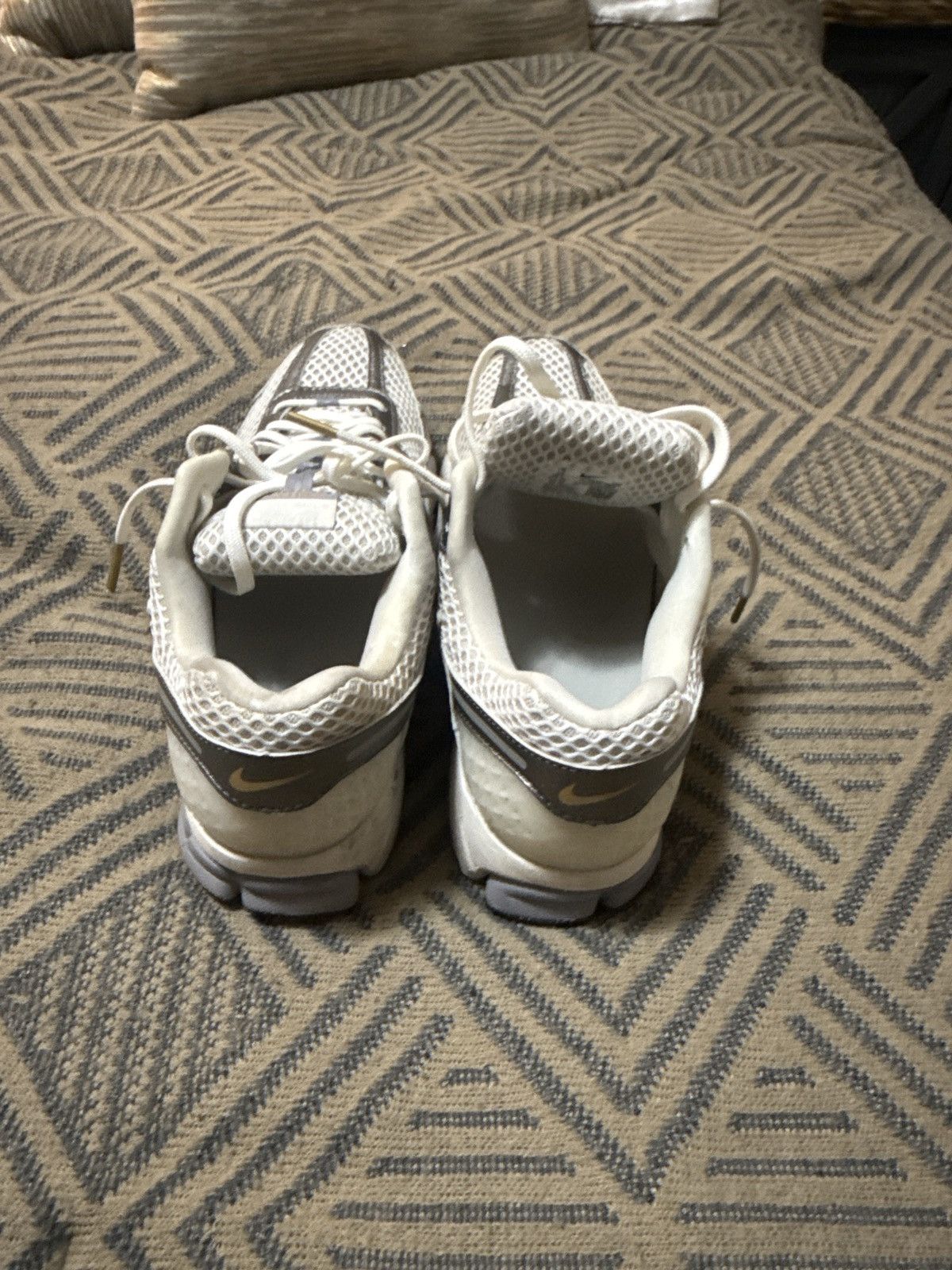 Nike Nike vomero 5 Size US 10 / EU 43 - 2 Thumbnail