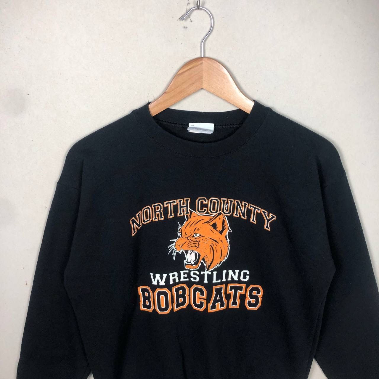 Vintage Vintage 90s North County Wrestling Bobcats Sweatshirt Size US M / EU 48-50 / 2 - 3 Thumbnail
