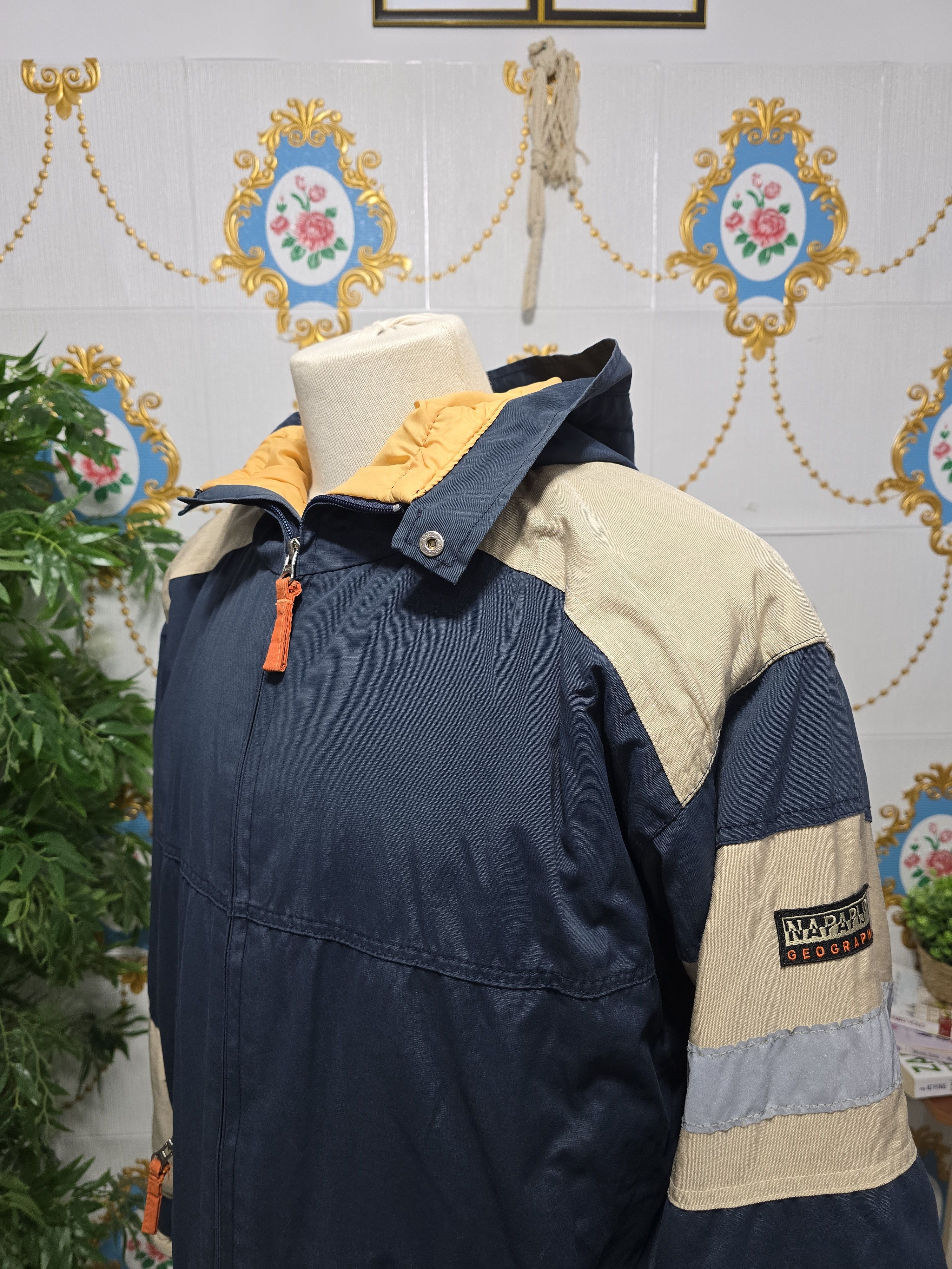 Napapijri NAPAPIJRI Geographic anorak jacket VINTAGE RARE excellent Size US L / EU 52-54 / 3 - 17 Thumbnail