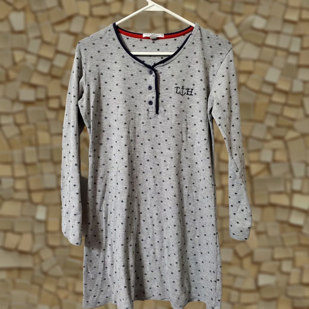 Tommy Hilfiger Tommy Hilfiger Sleepwear Women's Sleep Shirt Henley Long Sleeve Gray Star AOP Logo Nightgown S Size ONE SIZE - 1 Thumbnail