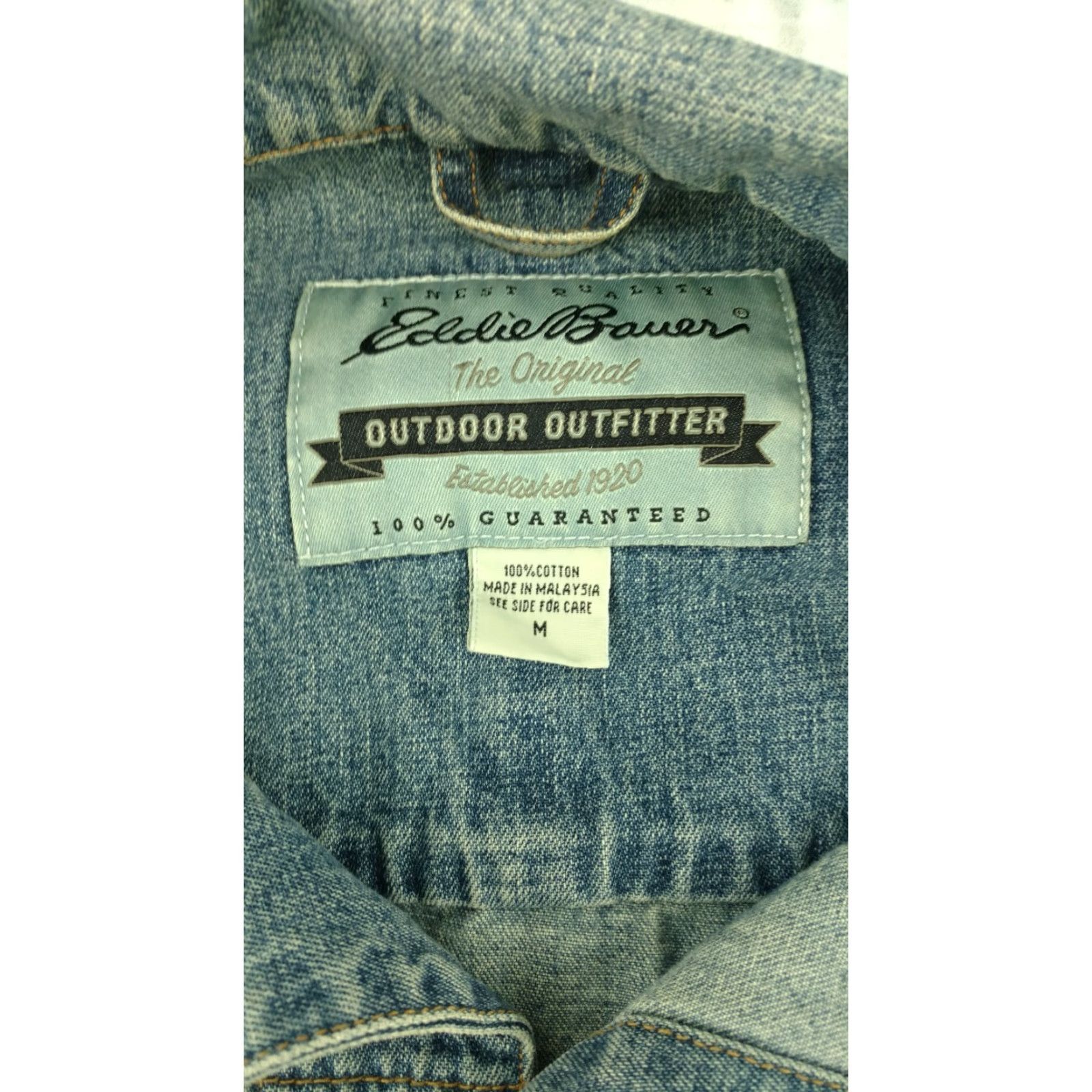 Eddie Bauer Eddie Bauer Jean Jacket Denim Trucker Button Up Unisex Medium Blue Sized M Size US 31 - 5 Thumbnail