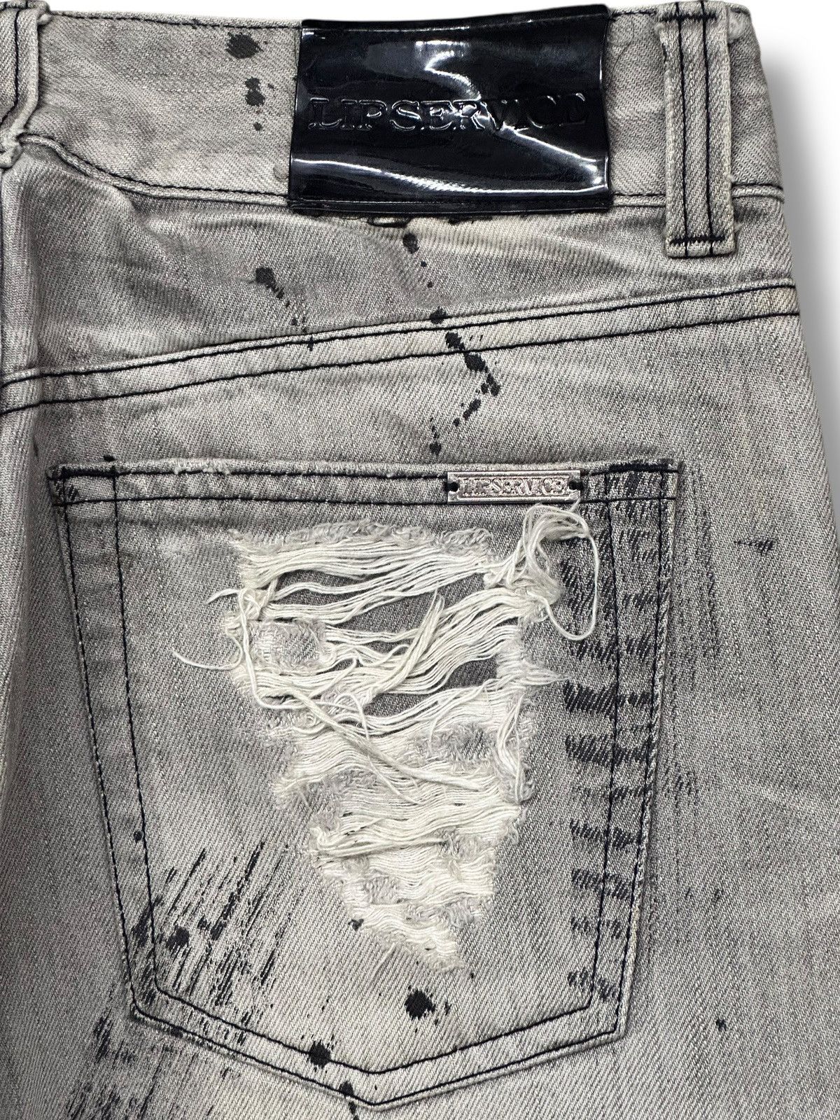 Lip Service Vintage LIP SERVICE Distressed Jeans with Painted & Faded Size US 31 - 8 Thumbnail