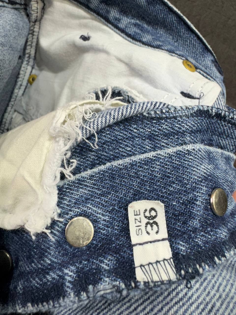 Giorgio Armani Vintage 90s Italy Giorgio Armani Distressed Baggy Jeans Size US 36 / EU 52 - 13 Thumbnail