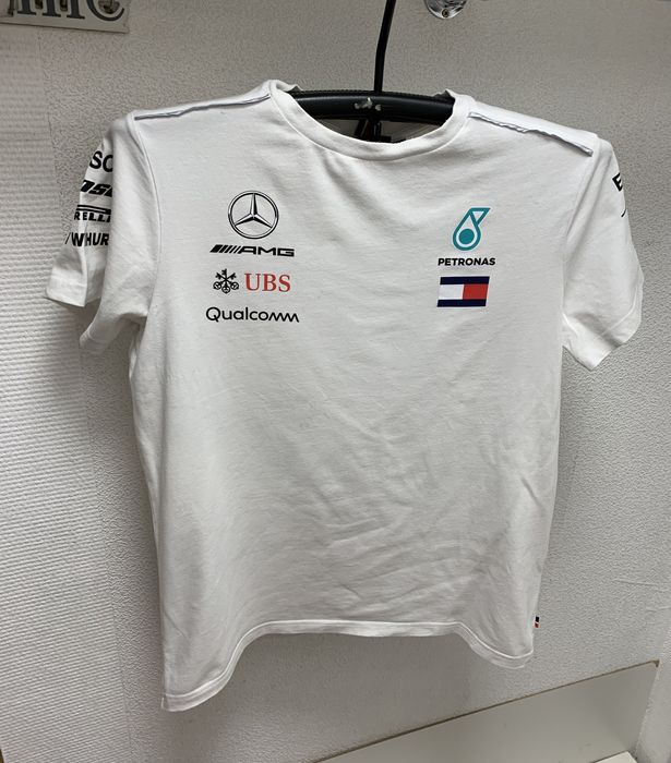 Tommy hilfiger mercedes t sales shirt