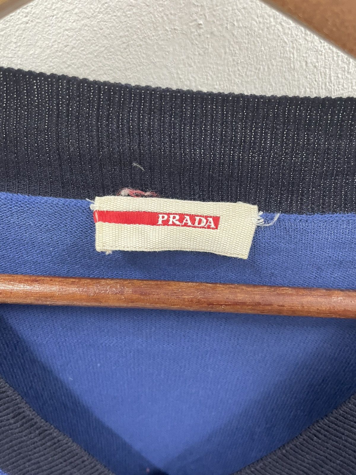 Prada Prada V Neck Sweater Size US XS / EU 42 / 0 - 6 Thumbnail
