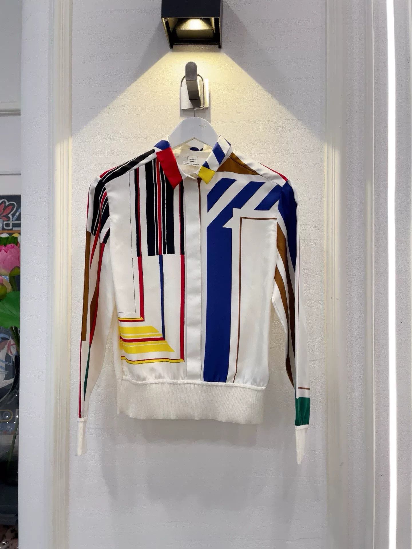 Hermes Hermes Silk Shirt in Colorful Design Size US XS / EU 42 / 0 - 1 Thumbnail