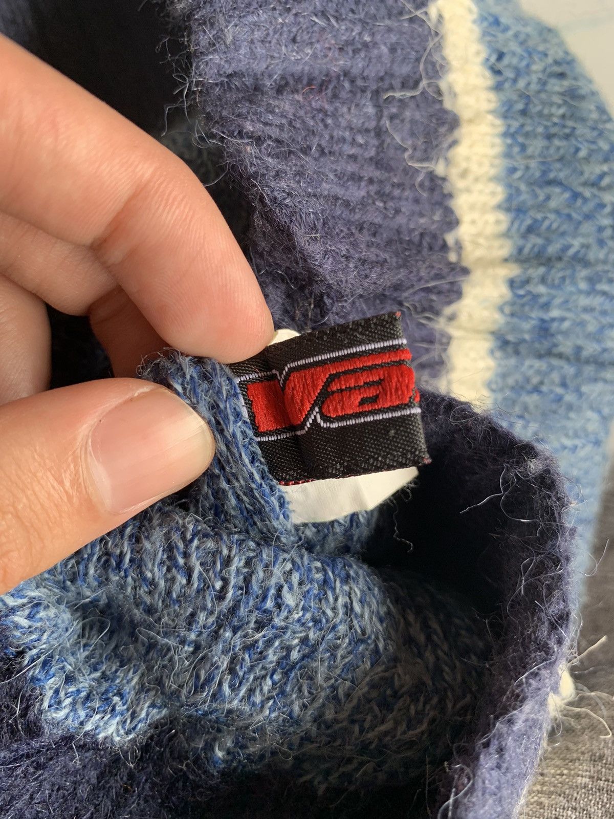 Vintage Vintage Vans Knitted Wool Streetwear Beanie Hats Size ONE SIZE - 9 Thumbnail