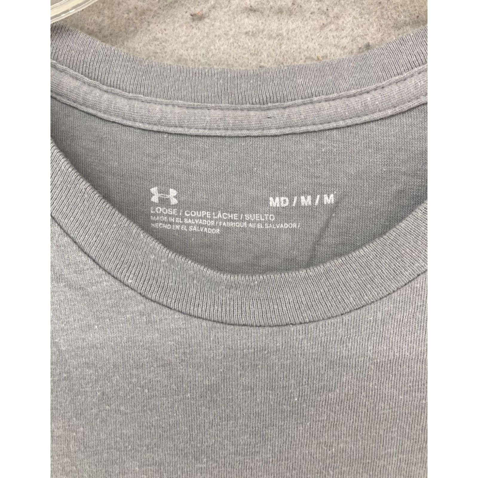 Under Armour Under Armour Men's T-Shirt Medium Gray Graphic Lightweight Breathable Cross Training Logo HeatGear Size US M / EU 48-50 / 2 - 5 Thumbnail