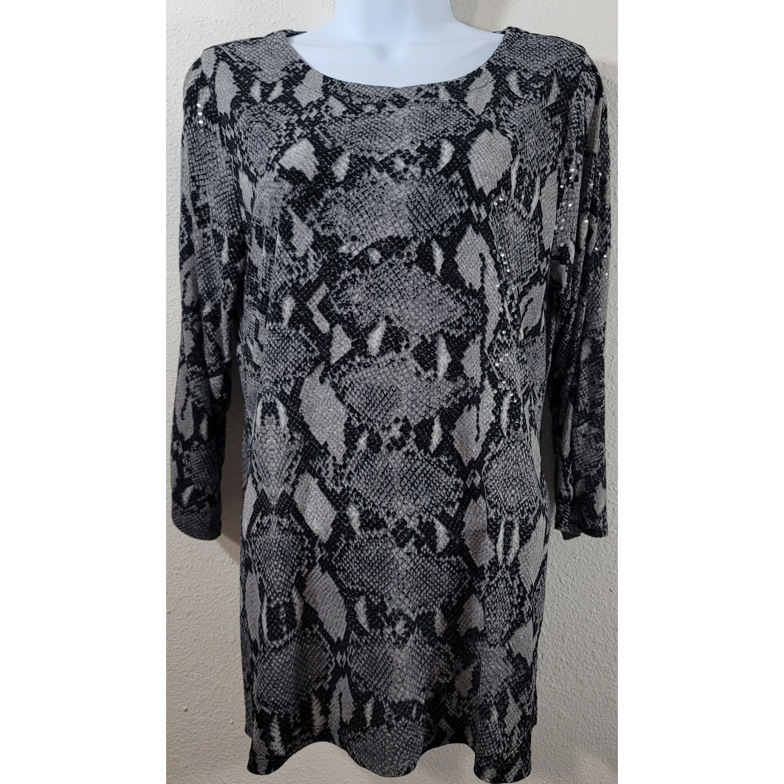 Other Susan Graver Black Gray Embellished Liquid Knit Top Small Size S / US 4 / IT 40 - 1 Thumbnail
