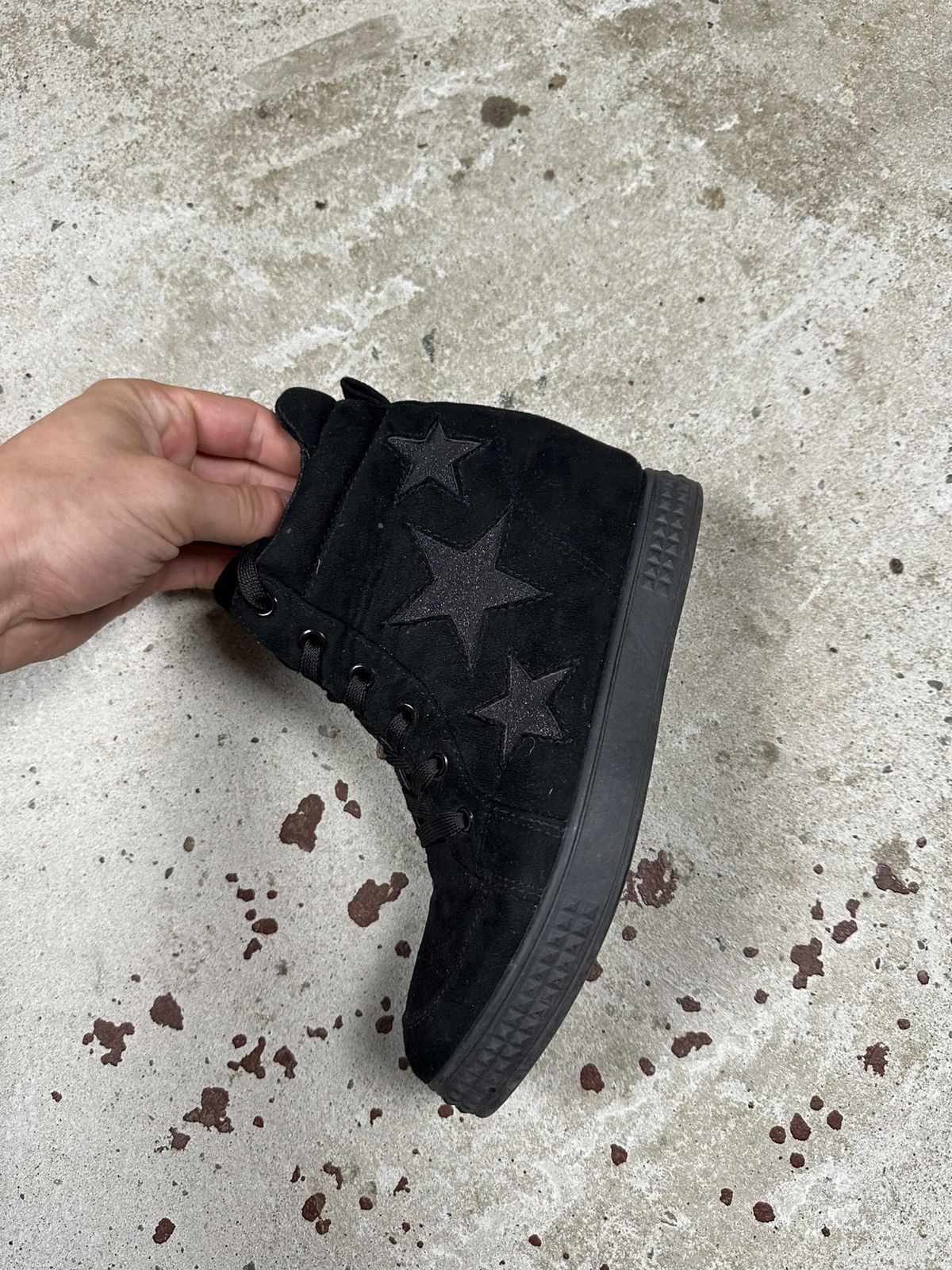 Japanese Brand Vintage Y2K High Top Sneakers Stars Black Suede Size US 6 / IT 36 - 7 Thumbnail
