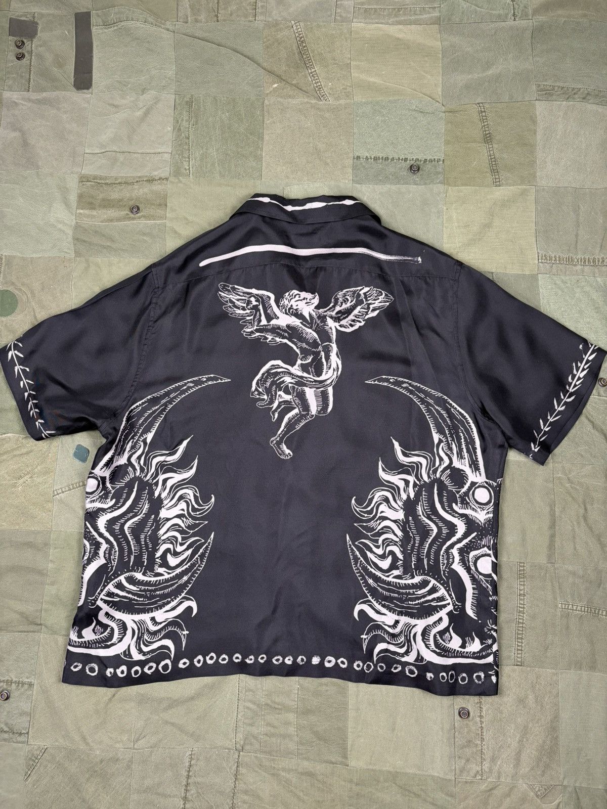 Givenchy Silk Shirt with Dragon Graphic Size US L / EU 52-54 / 3 - 2 Thumbnail