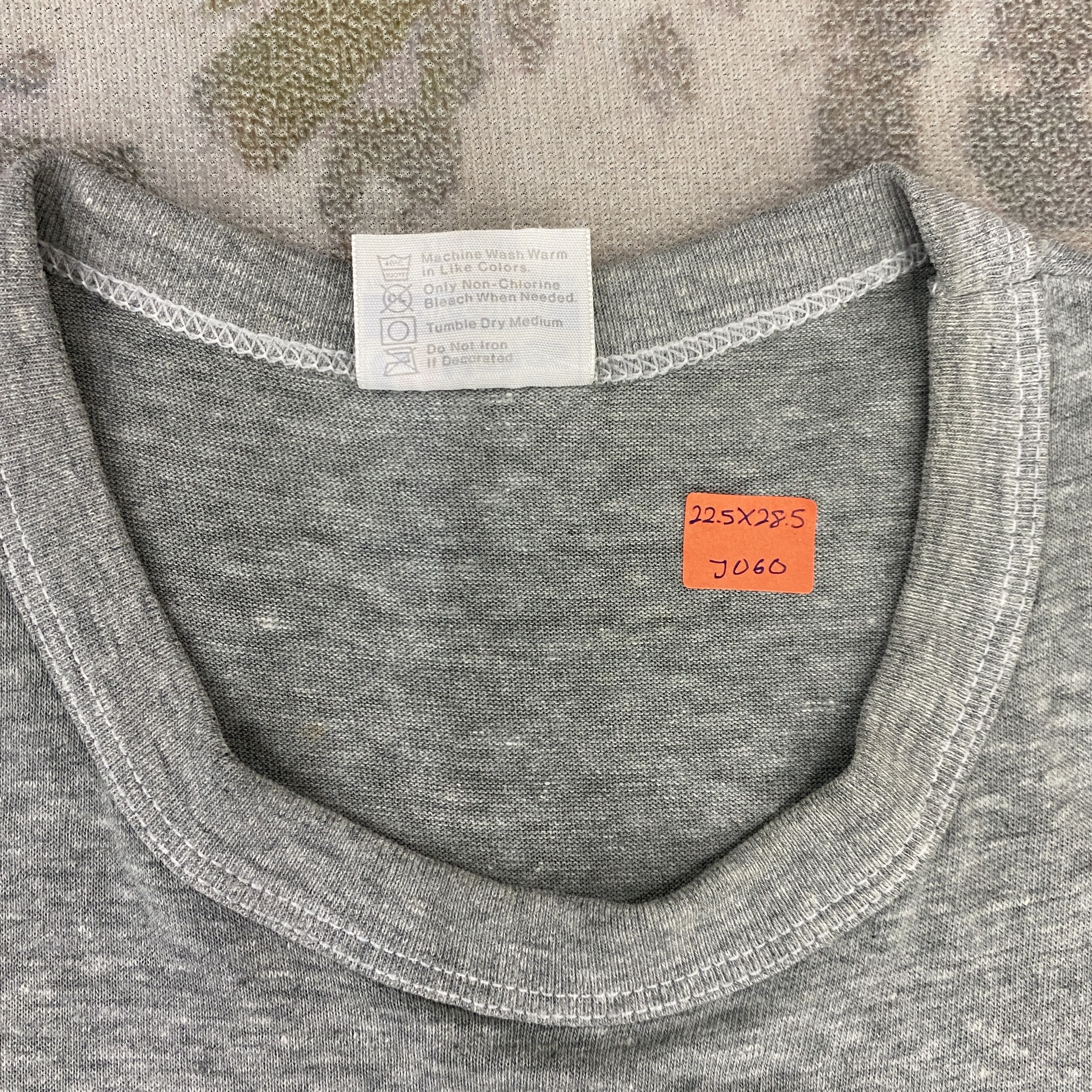 Hanes Vintage Poi Dog Winbell Los Angeles Tshirt - J060 Size US XL / EU 56 / 4 - 5 Thumbnail