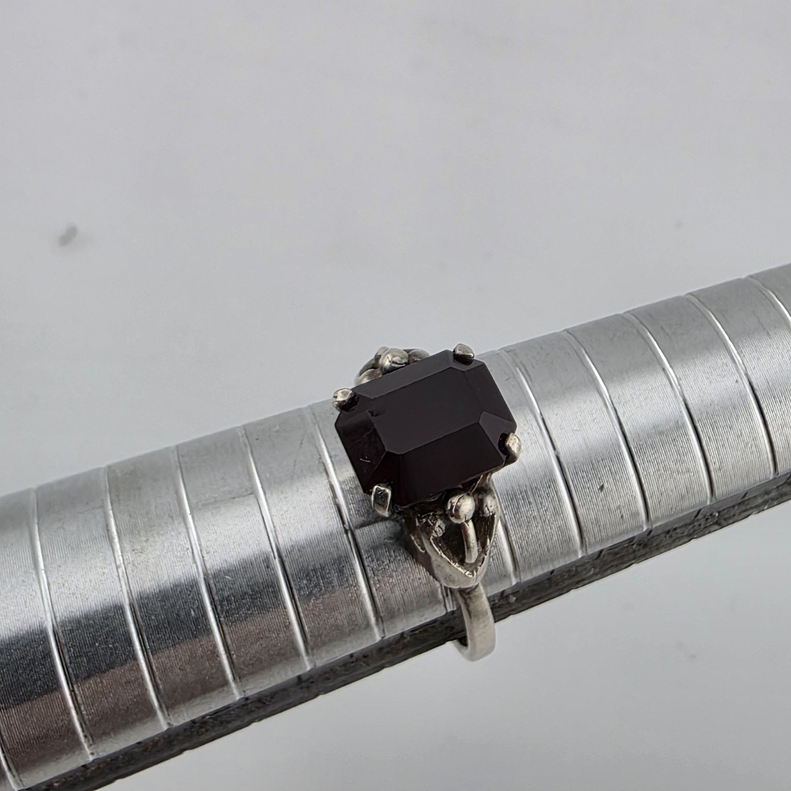 Other Sterling Silver Ring SARAH COVENTRY Garnet Solitaire 7.75 Size ONE SIZE - 2 Thumbnail