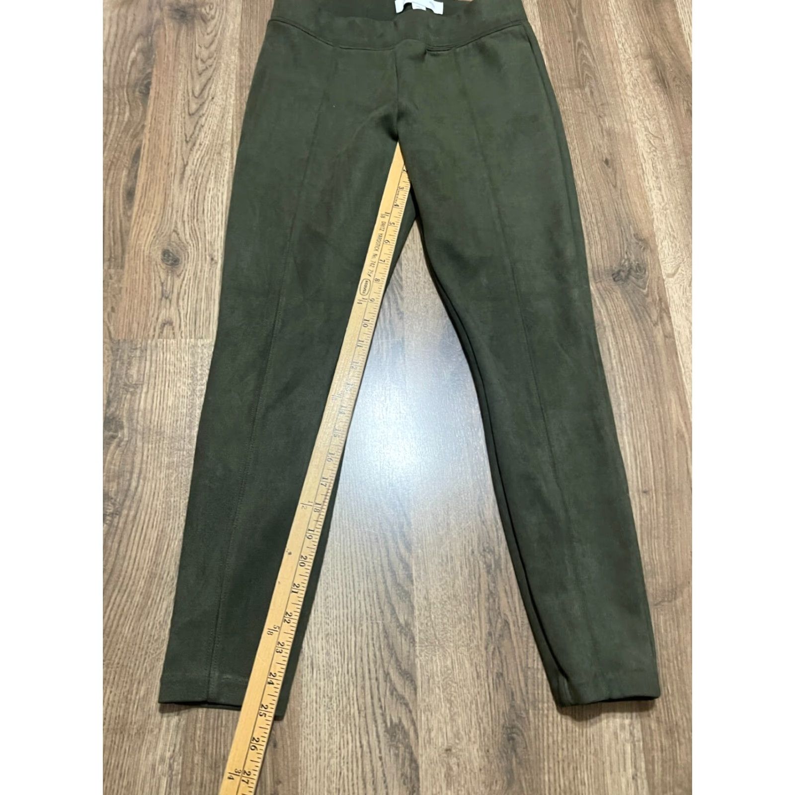 Old Navy Old Navy Women's Small Petite Green Velvet STEVIE Pull On Pants, Leggings, Ankle, 25 in Inseam, Casual, Fall/Spring/Summer Female Mens Womens? Size 28" / US 6 / IT 42 - 5 Thumbnail