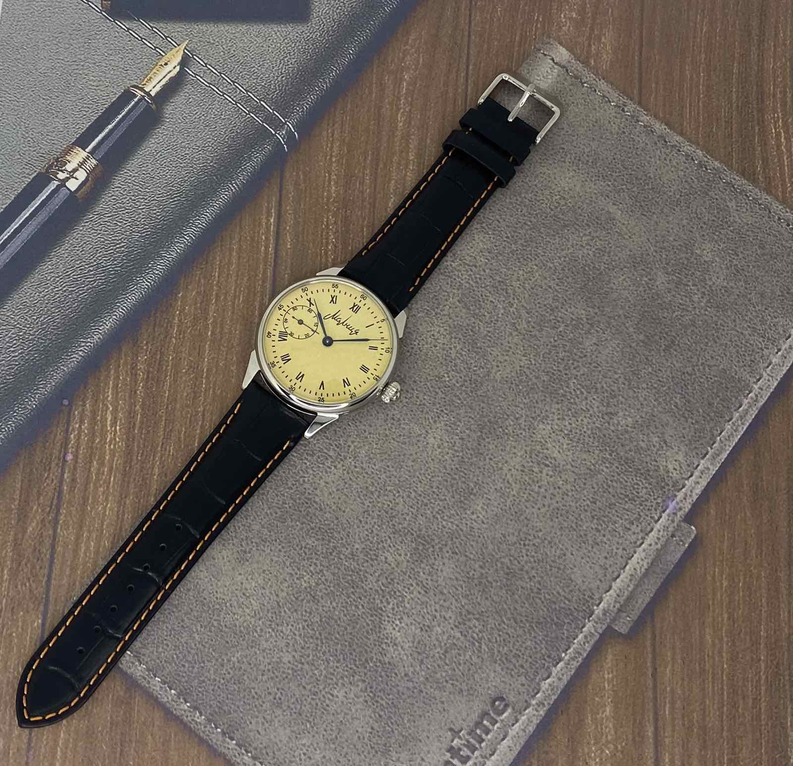 Vintage Vintage Soviet Mens watch "Molnija" 1980s, Mechanical USSR Size ONE SIZE - 4 Thumbnail